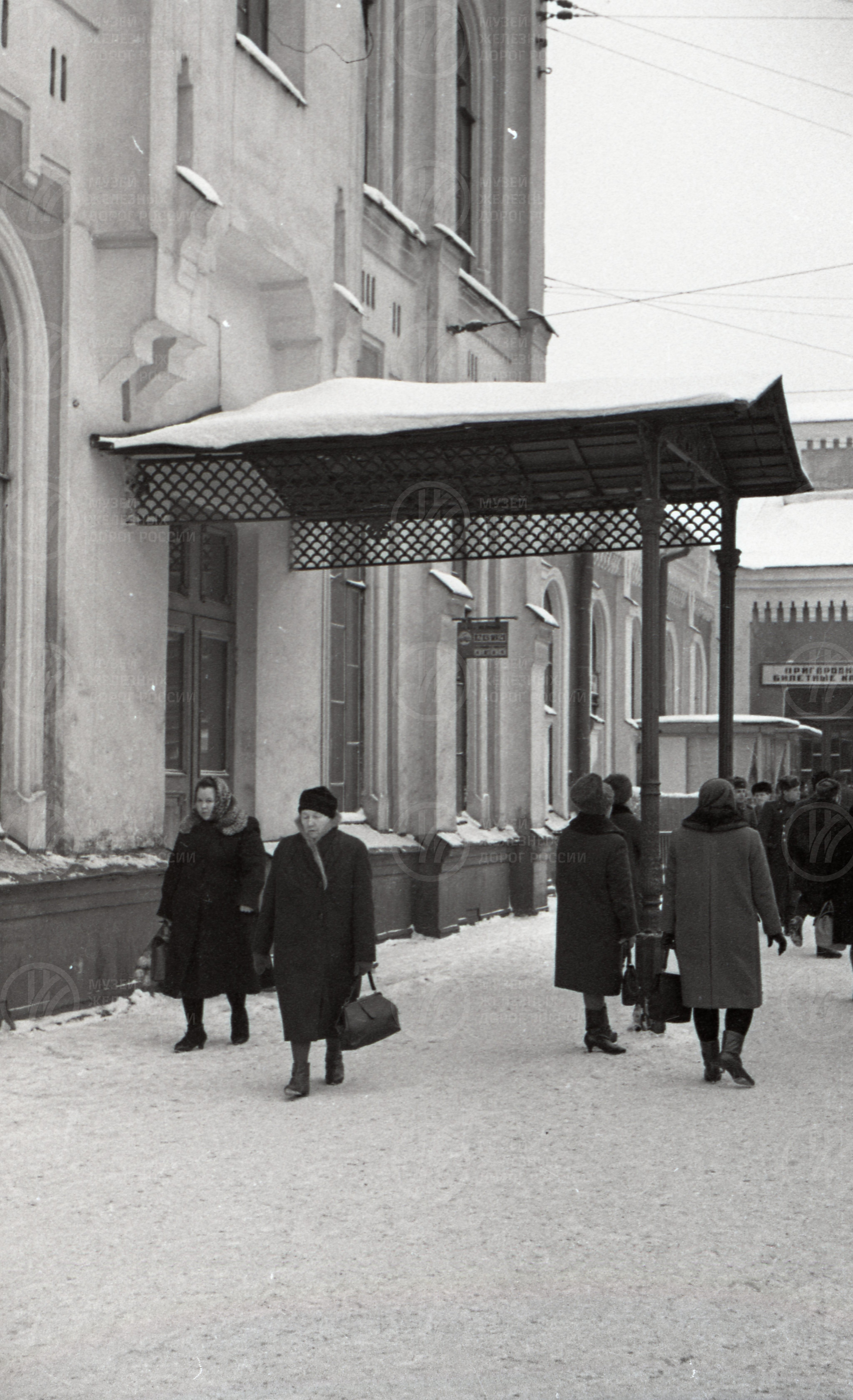 Историческое крыльцо. Финляндский вокзал, image 5