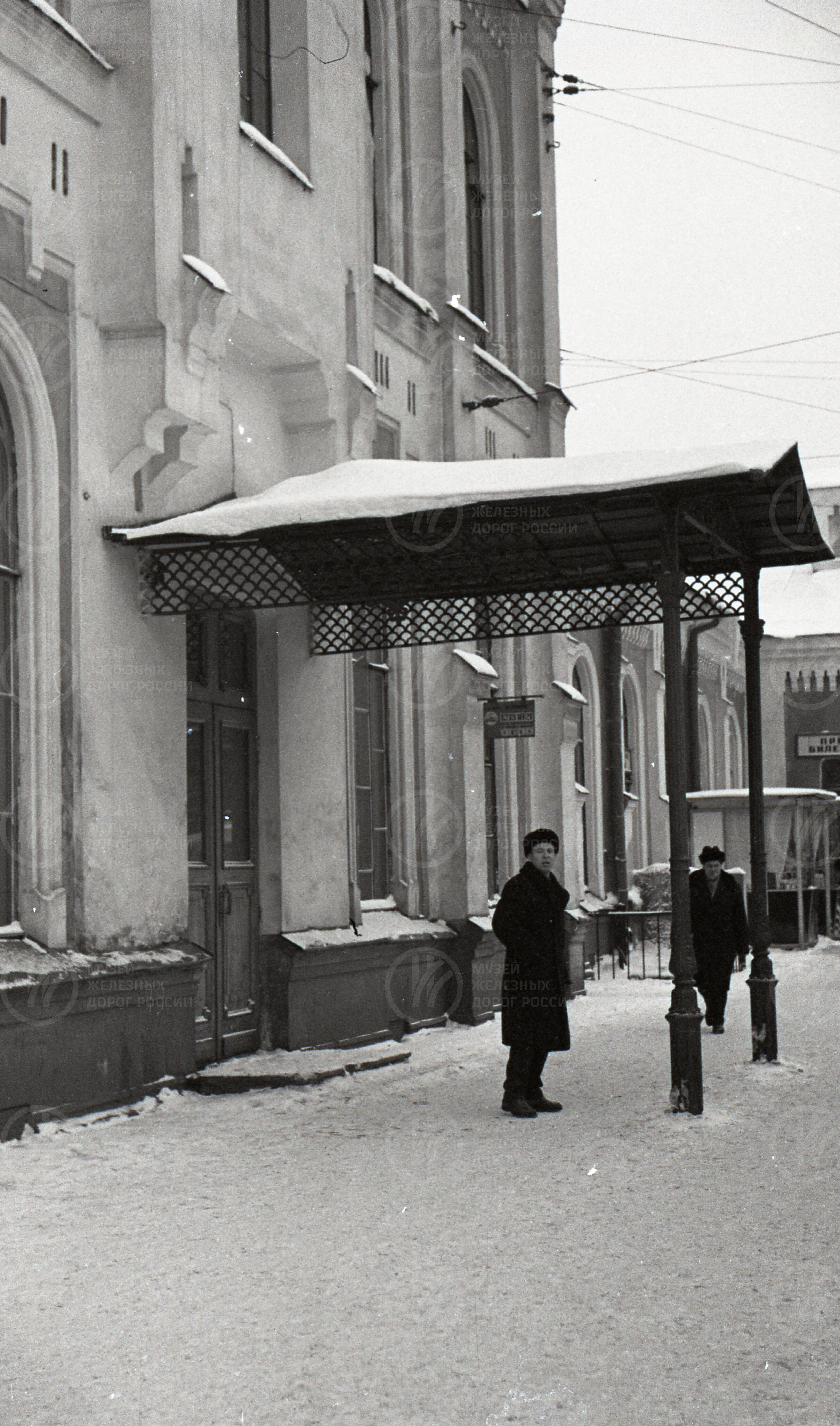 Историческое крыльцо. Финляндский вокзал, image 3