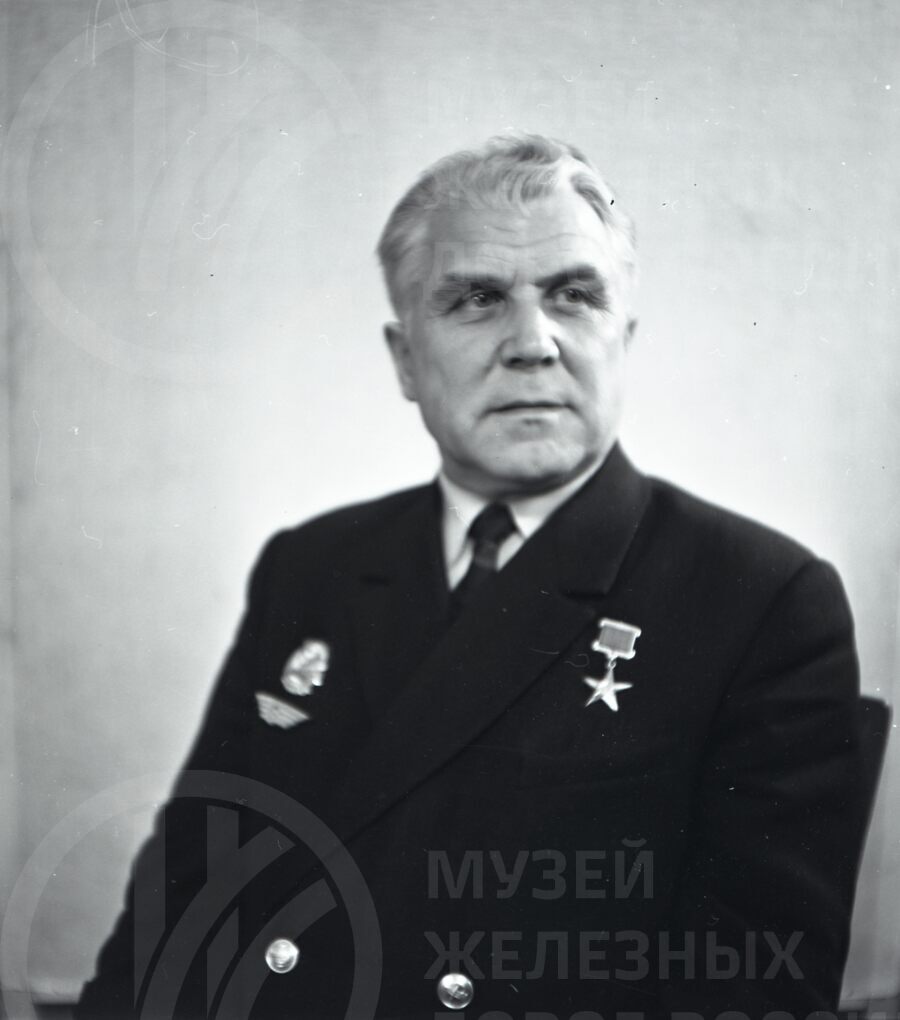 М.Л. Коршунов – маневровый диспетчер станции Ленинград-Сортировочный-Московский