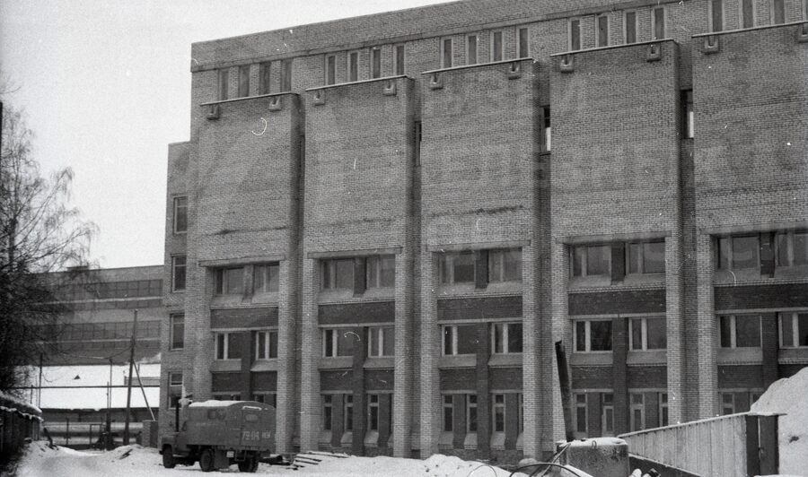Новое здание социально-бытового комплекса локомотивного депо Санкт-Петербург-Финляндский