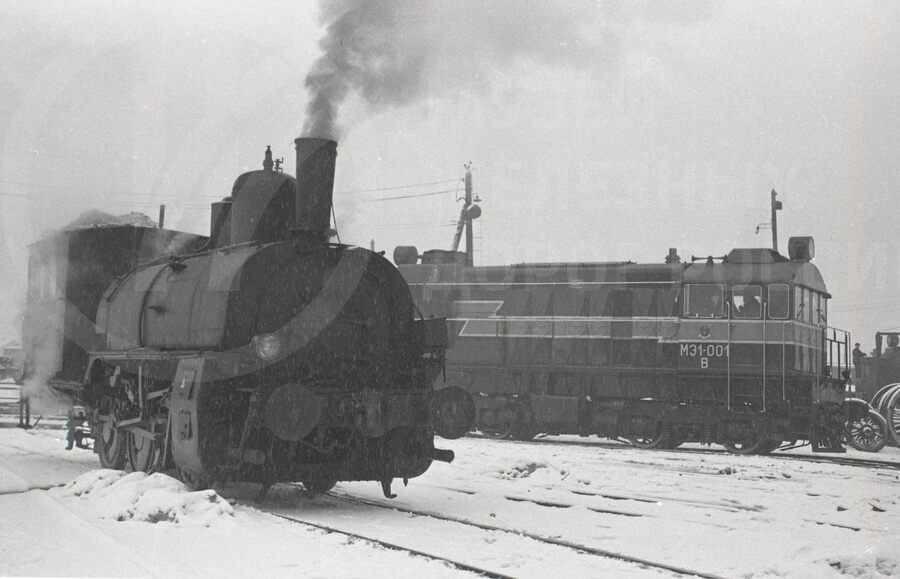 Танк-паровоз Ь-945 и тепловозы