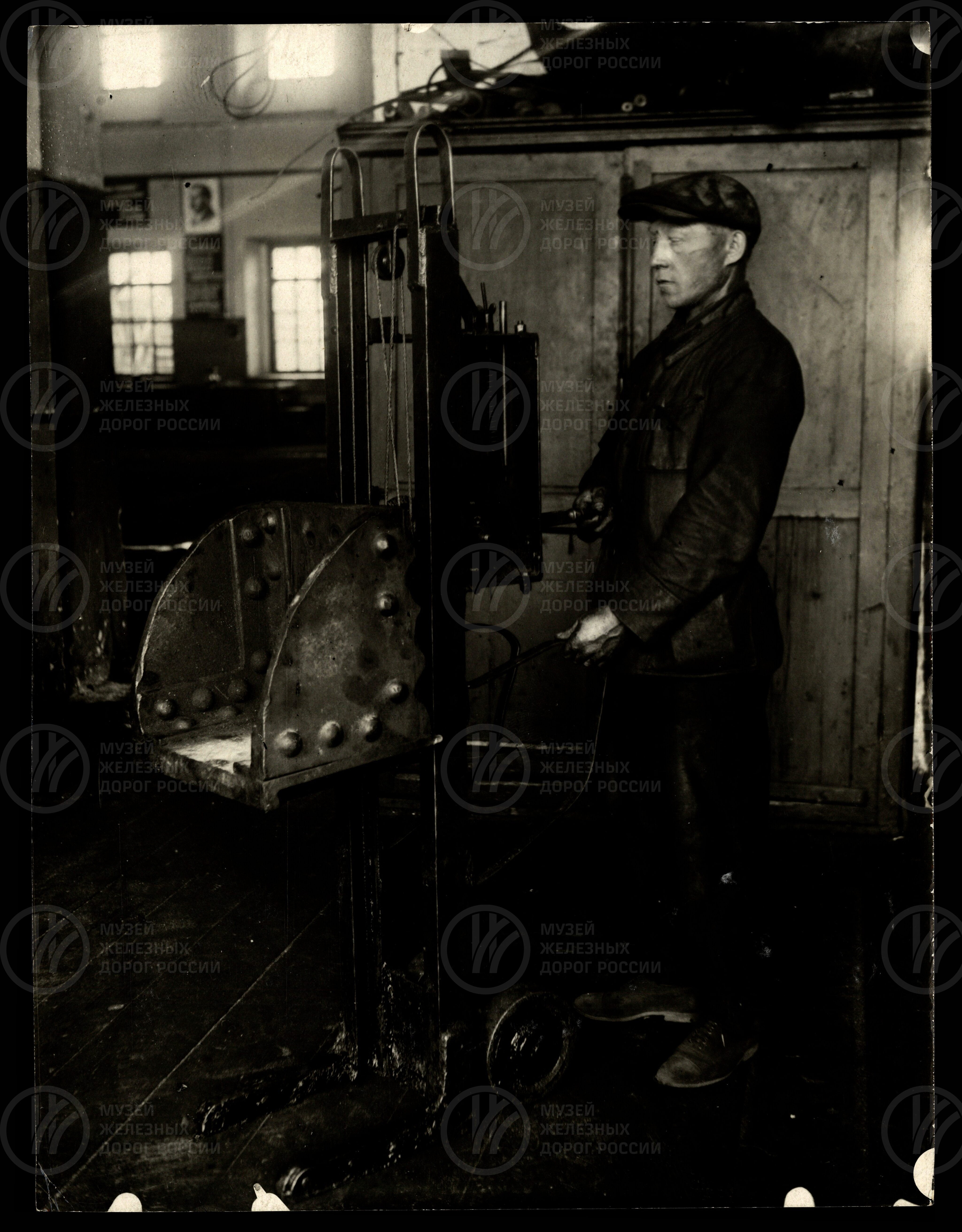 А.И. Суворов – изобретатель тележки для транспортировки грузов. 1920-е годы, изображение 1