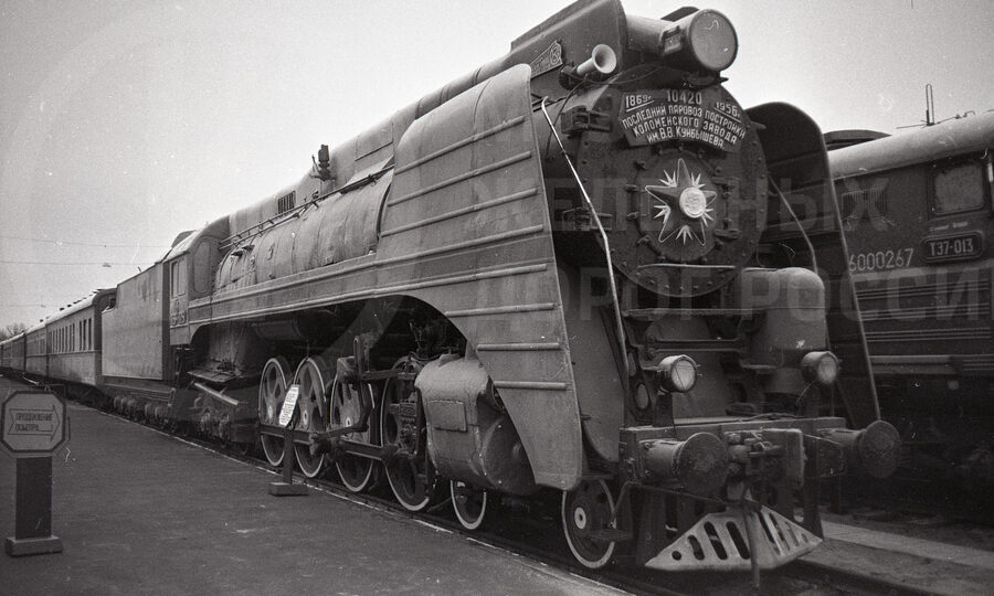 Паровоз П36-0251