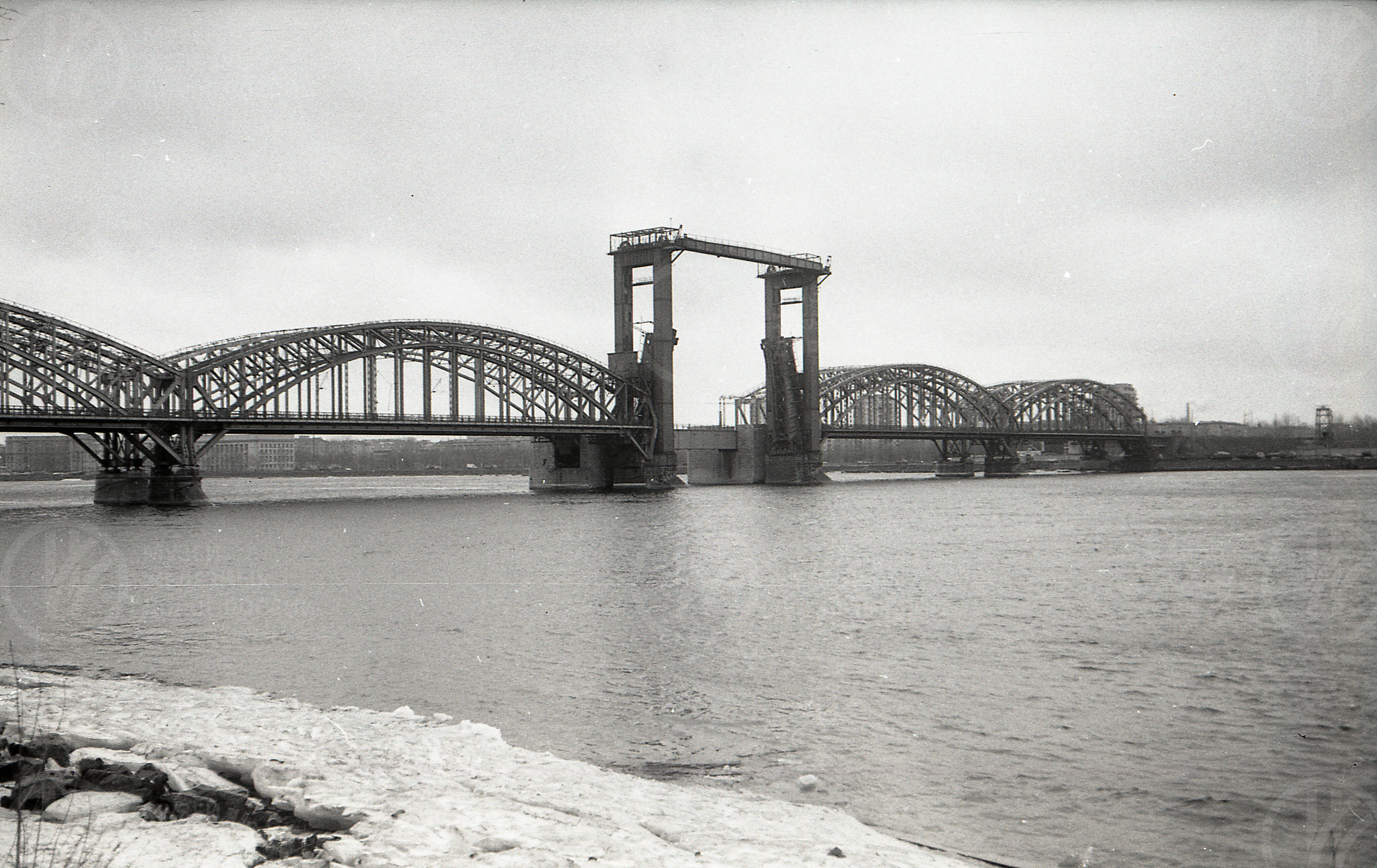Финляндский мост через реку Неву, image 1