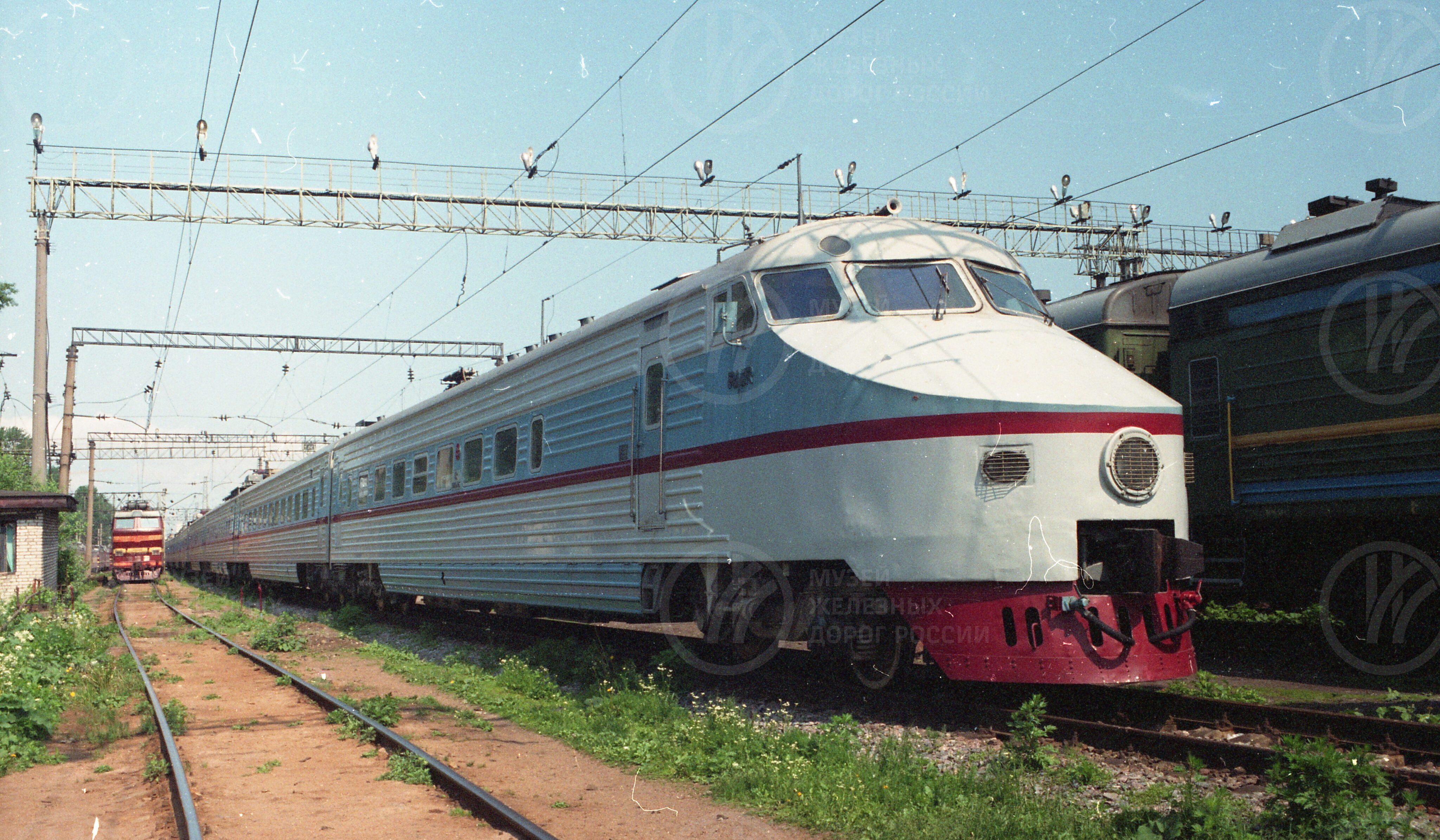 Скоростной электропоезд ЭТ2Л-027. 1999 г., изображение 3