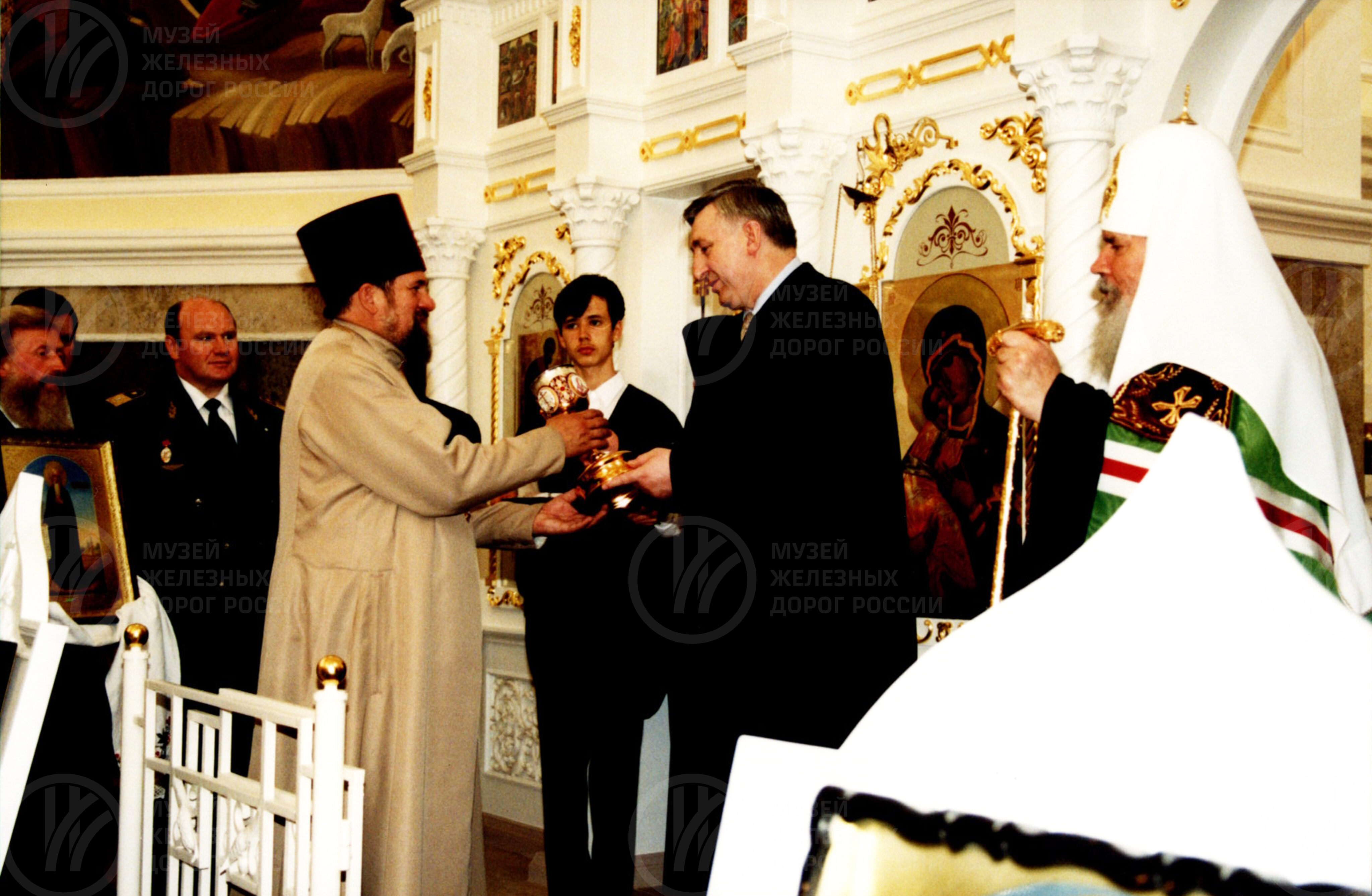 Освящение церкви Святого Апостола Петра и Павла на станции Любань. 1999 г., image 6