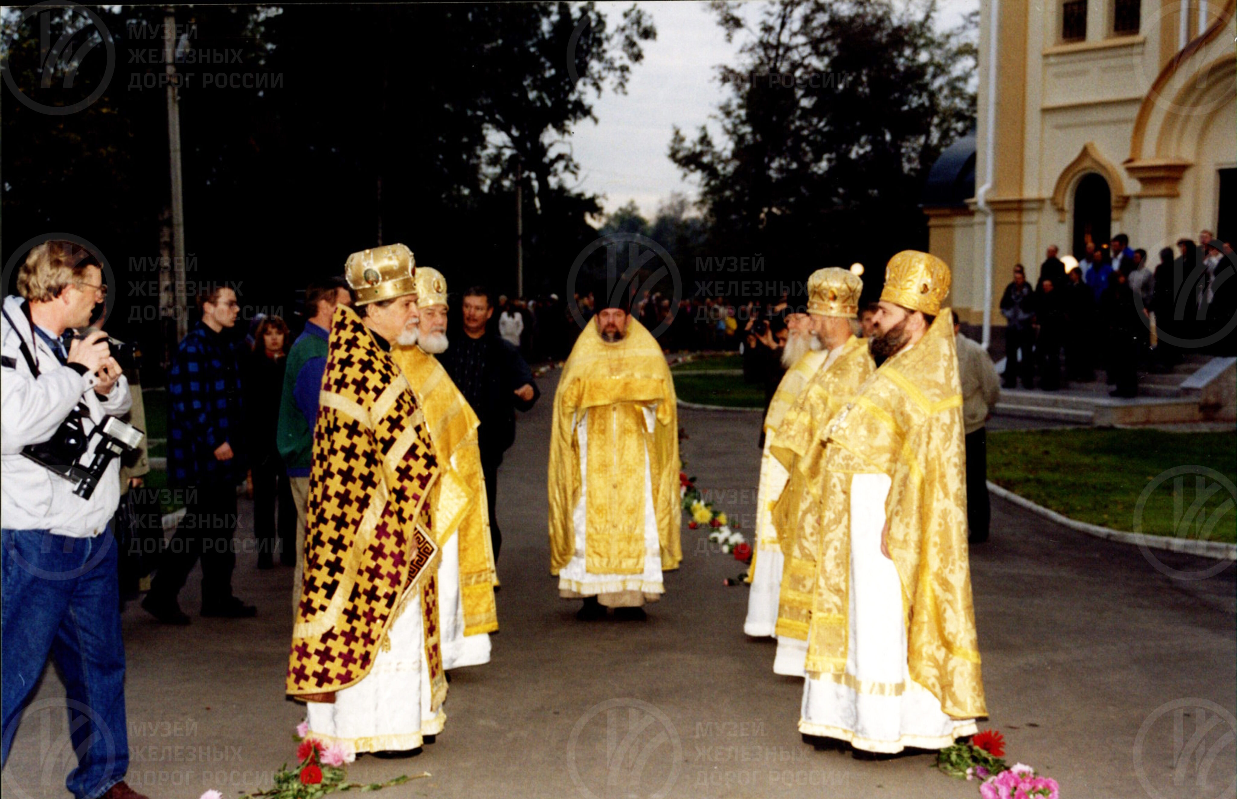 Освящение церкви Святого Апостола Петра и Павла на станции Любань. 1999 г., image 2