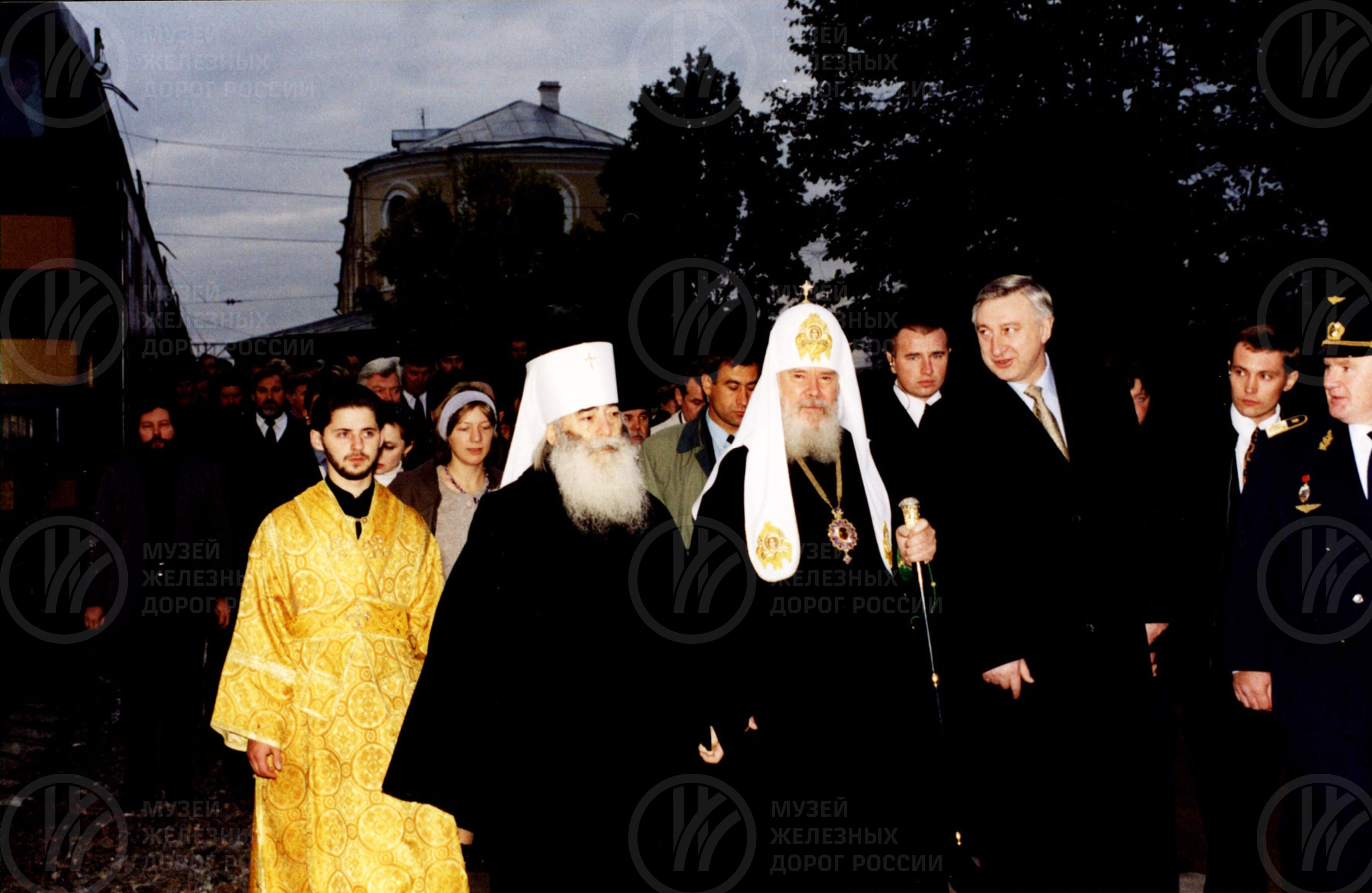 Освящение церкви Святого Апостола Петра и Павла на станции Любань. 1999 г., image 1