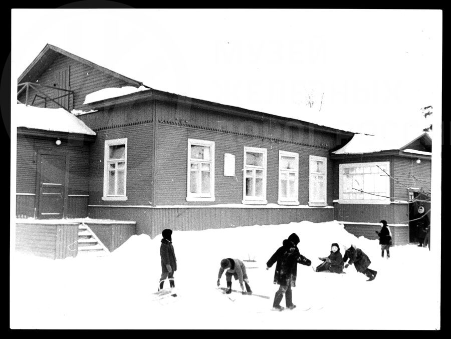 Мемориальная доска на фасаде Дома-музея, который посещал Ленин в 1905–1906 гг.