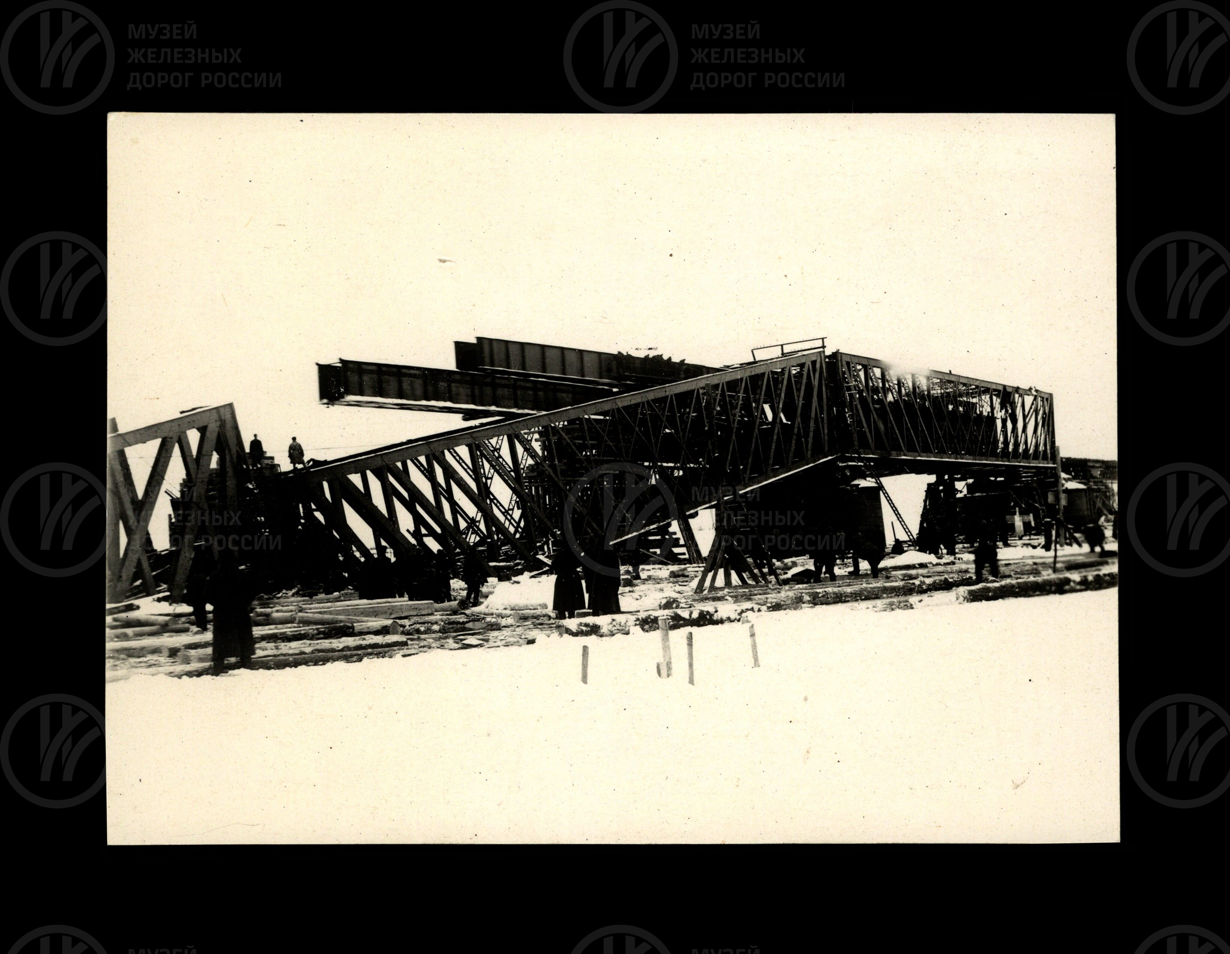 Восстановление моста через реку Волхов. 1946 г., изображение 1
