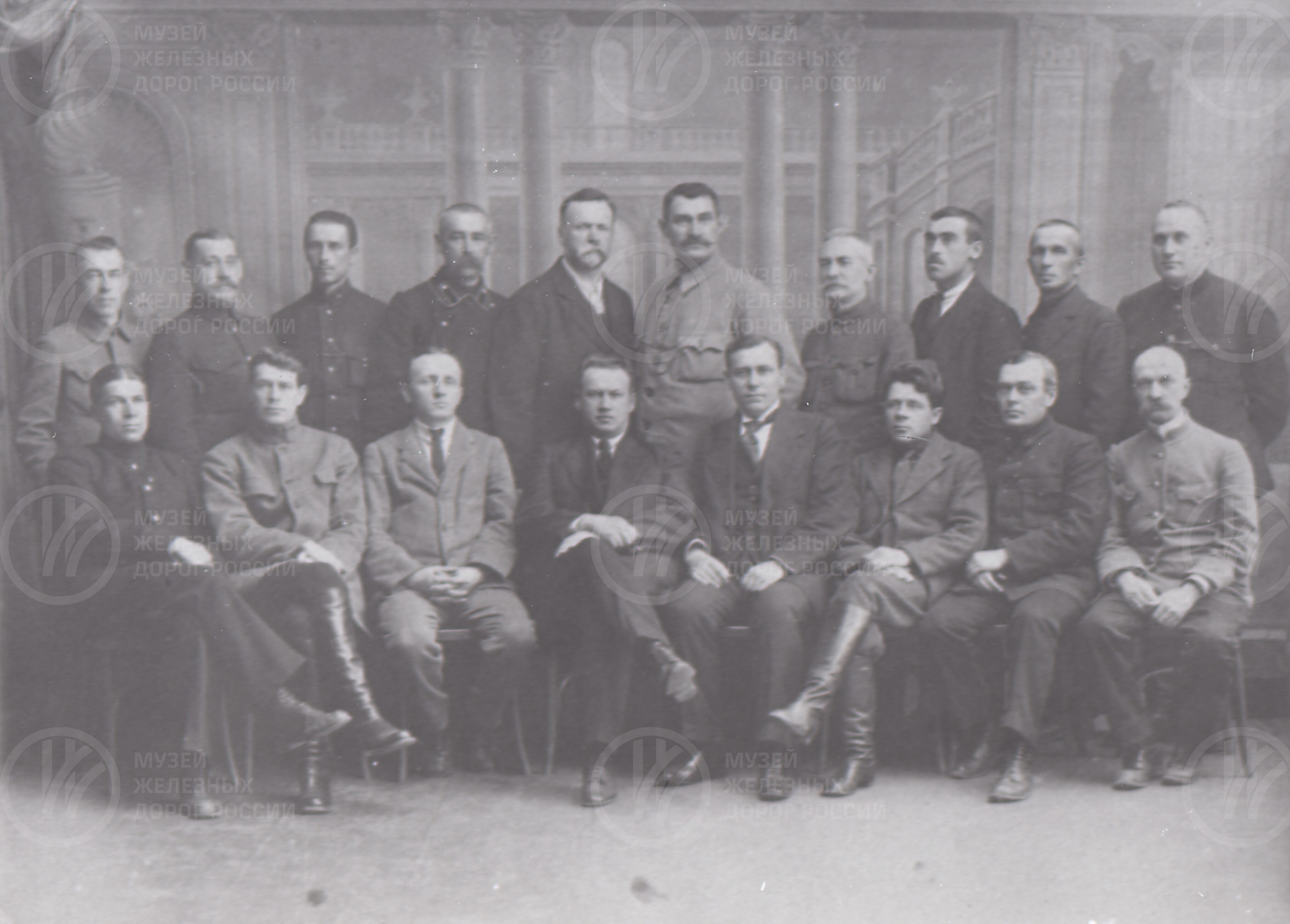 Руководители управление Мурманской железной дороги. 1923 г., изображение 1
