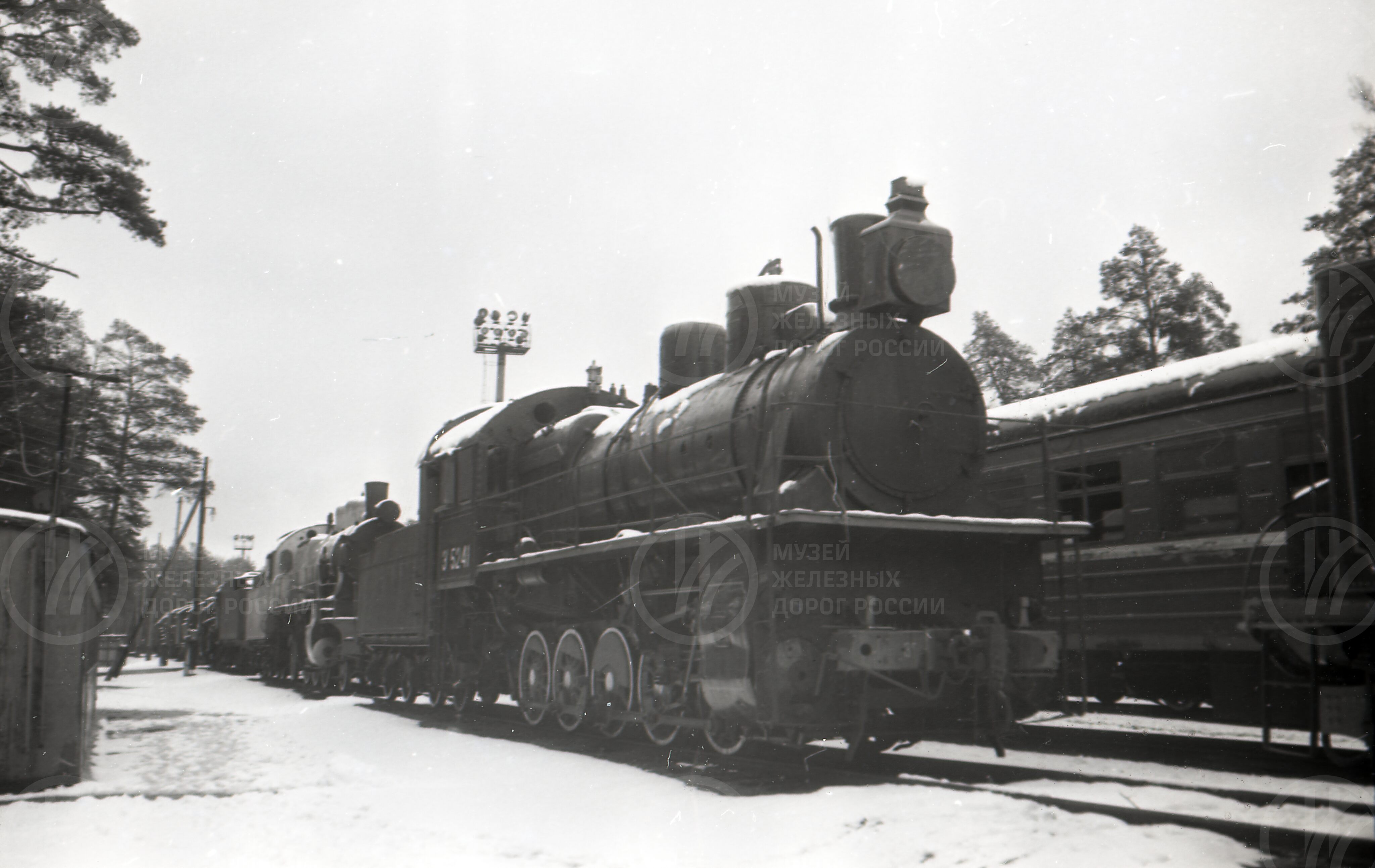Паровоз Эг-5241, изображение 1
