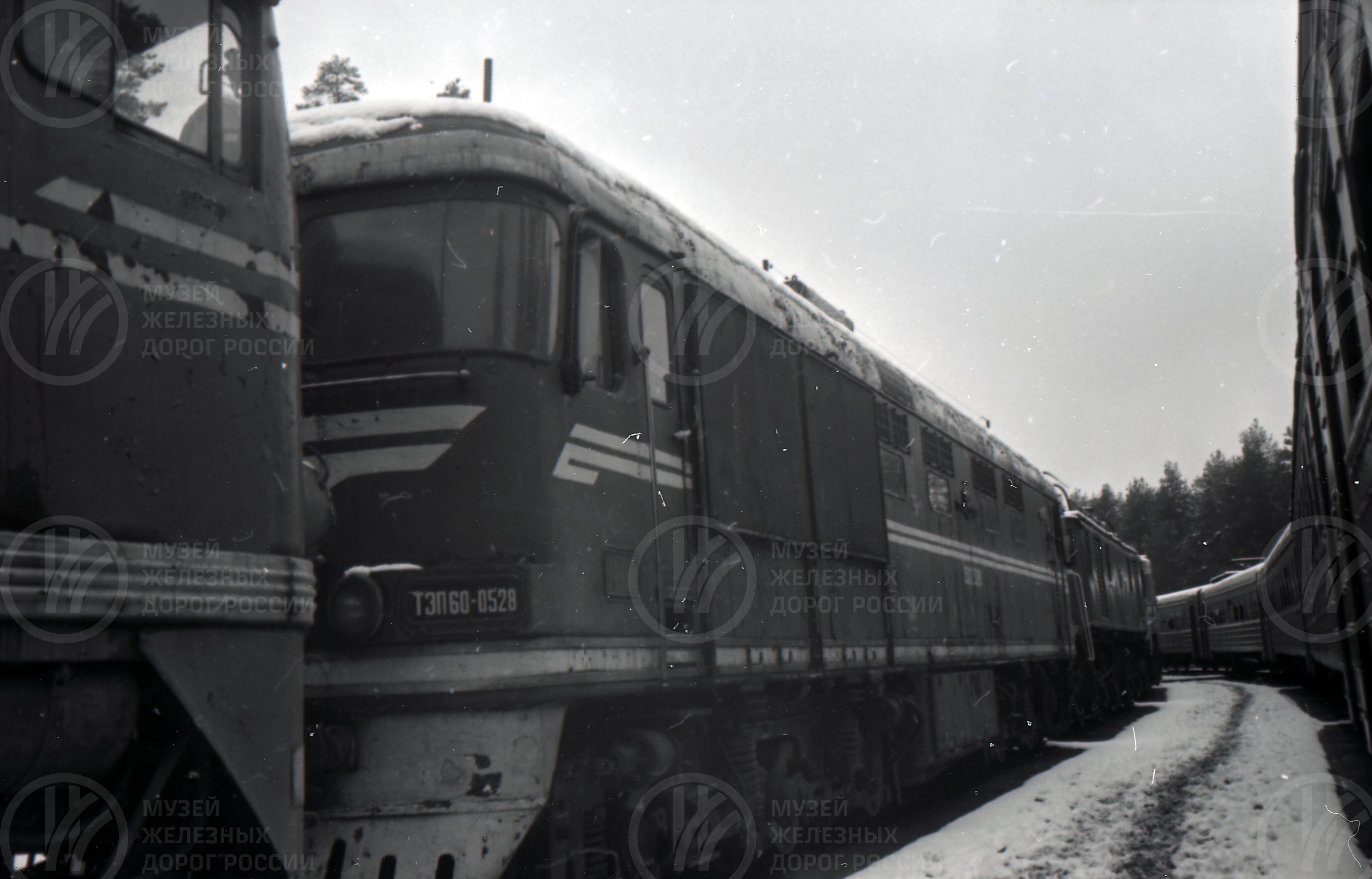 Тепловоз ТЭП60-0528, image 1