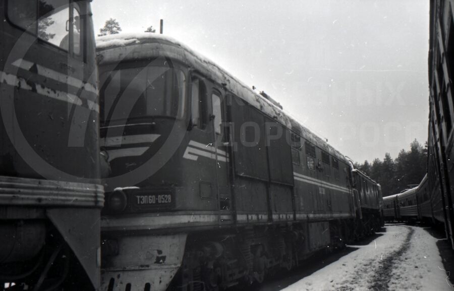 Тепловоз ТЭП60-0528