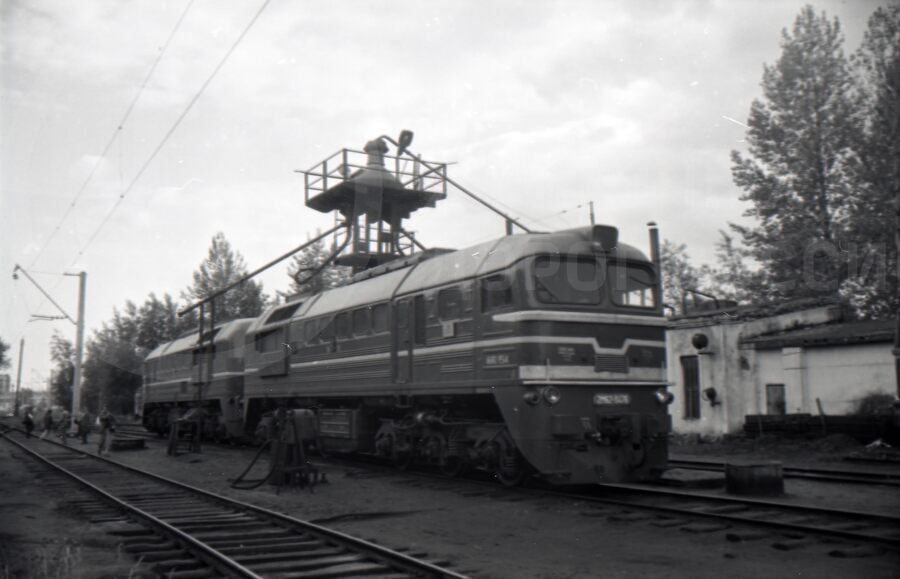 Тепловозы 2М62