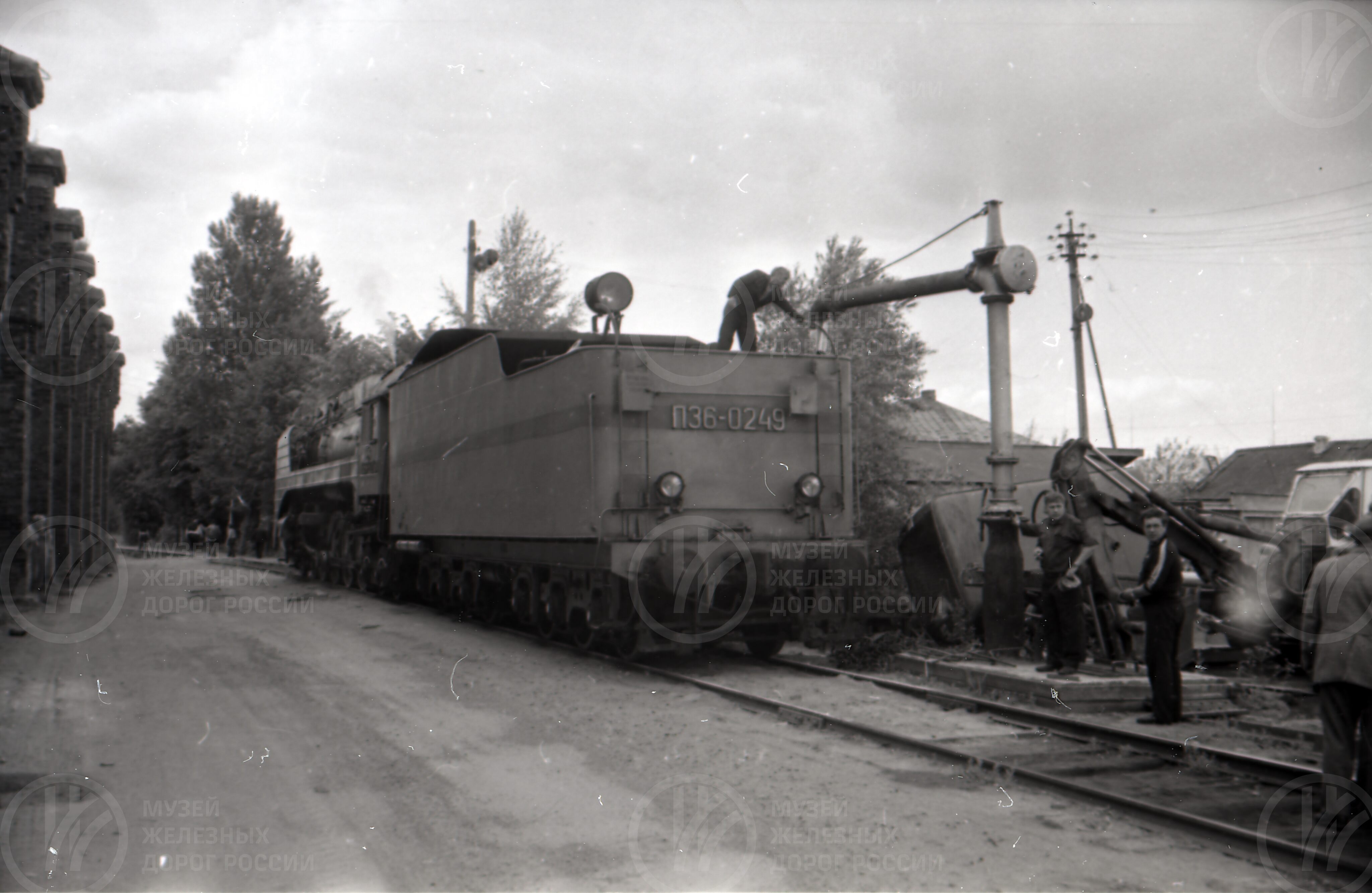 Паровоз П36, изображение 1