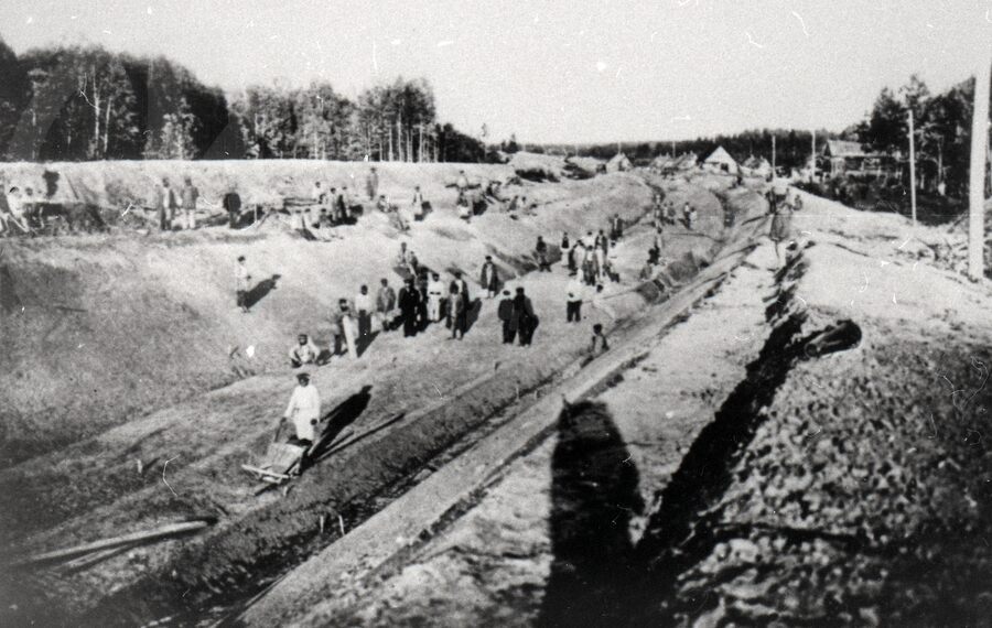 Строительство  участка Бологое – Псков. Выемка на 263 версте. 1895–1897 гг.