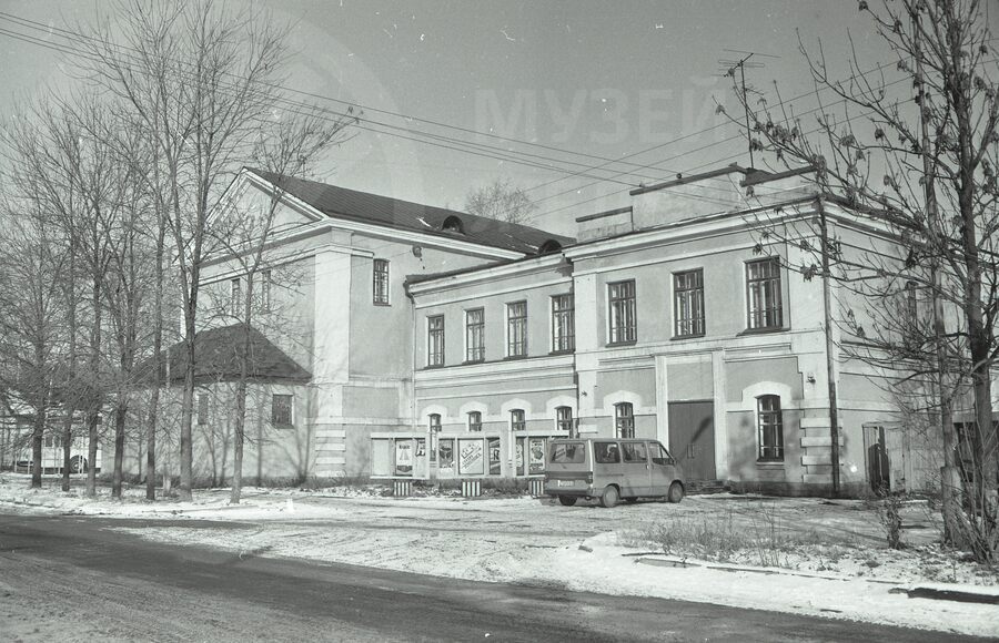 Клуб железнодорожников. Станция Калинин (Тверь)