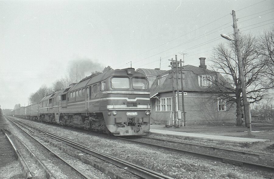 Тепловоз 2М62