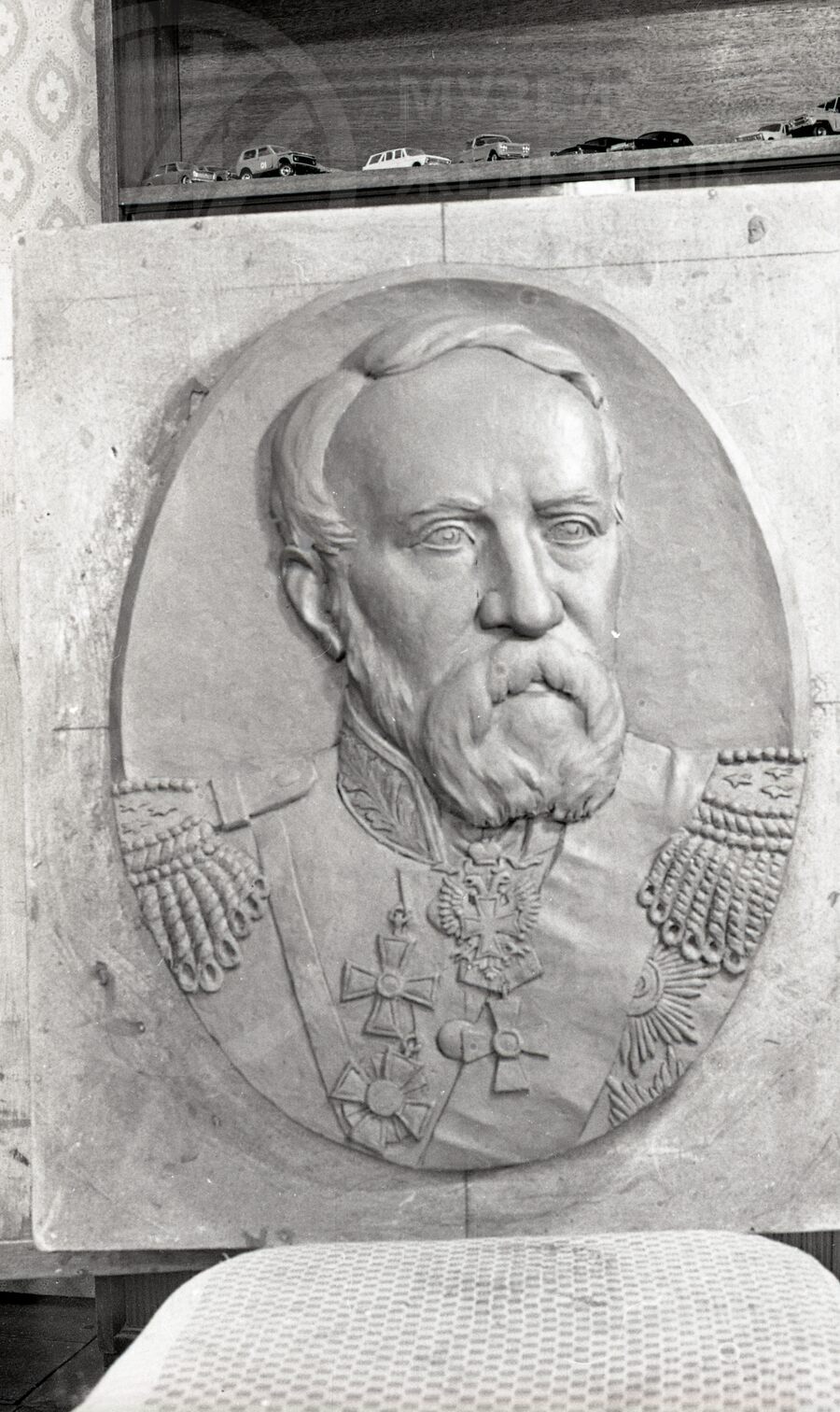 Барельеф А.А. Серебрякова. Станция Любань