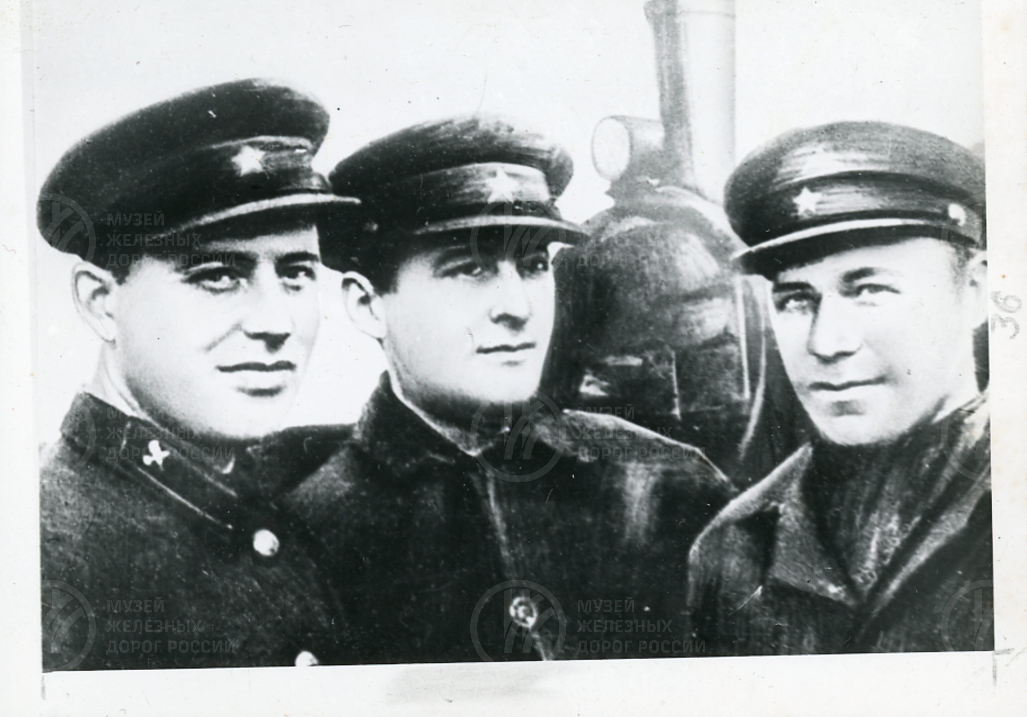 Бригада паровоза ЭШ-4375, image 1