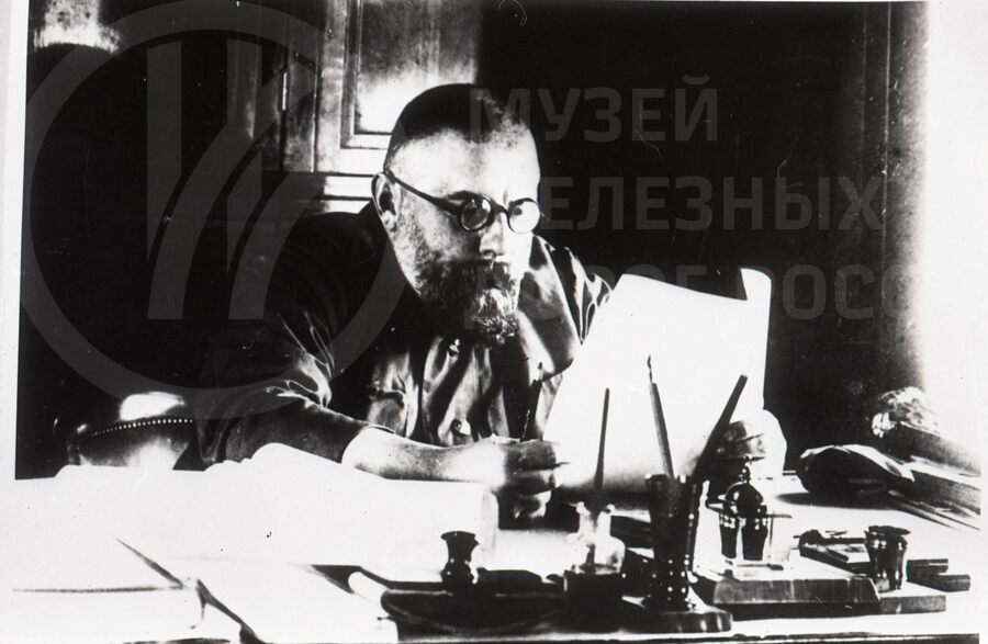 Юрий Владимирович Ломоносов