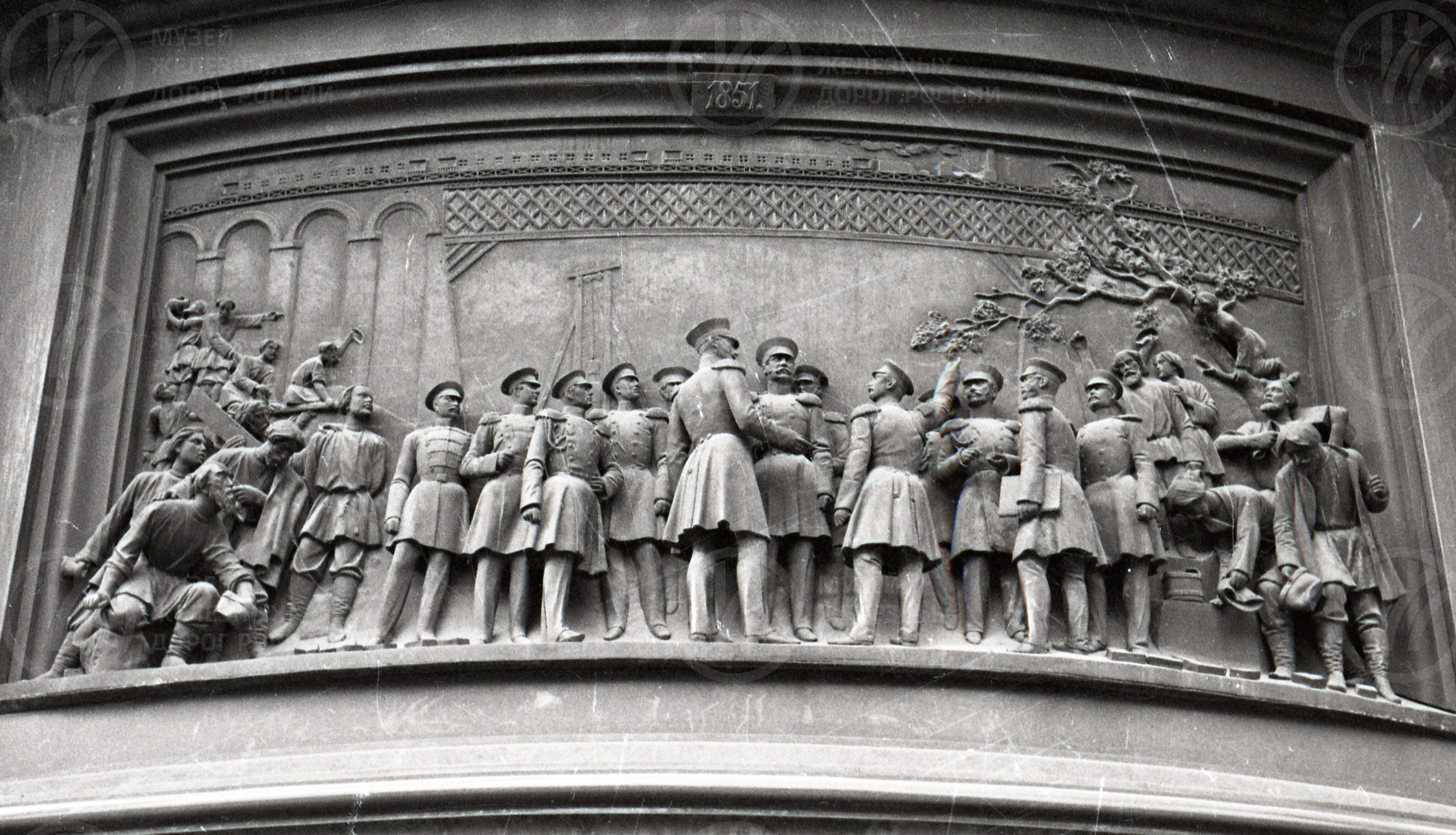 Барельеф на памятнике Николая I. Веребьинский мост, image 1