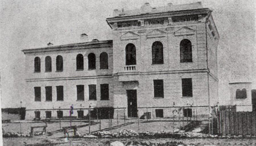 Железнодорожное училище. Город Лихославль