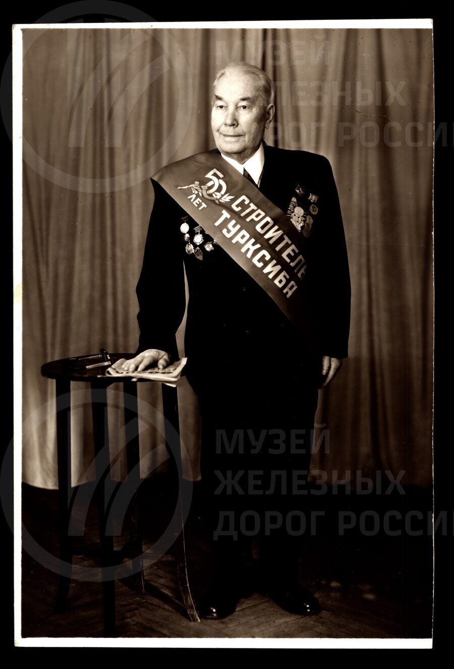 И.М. Куделько – бывший начальник строительства №75 МПС. 1980 г.