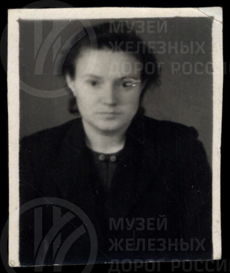 Нина Дмитриевна Виноградова (Иванова). 1946 г.