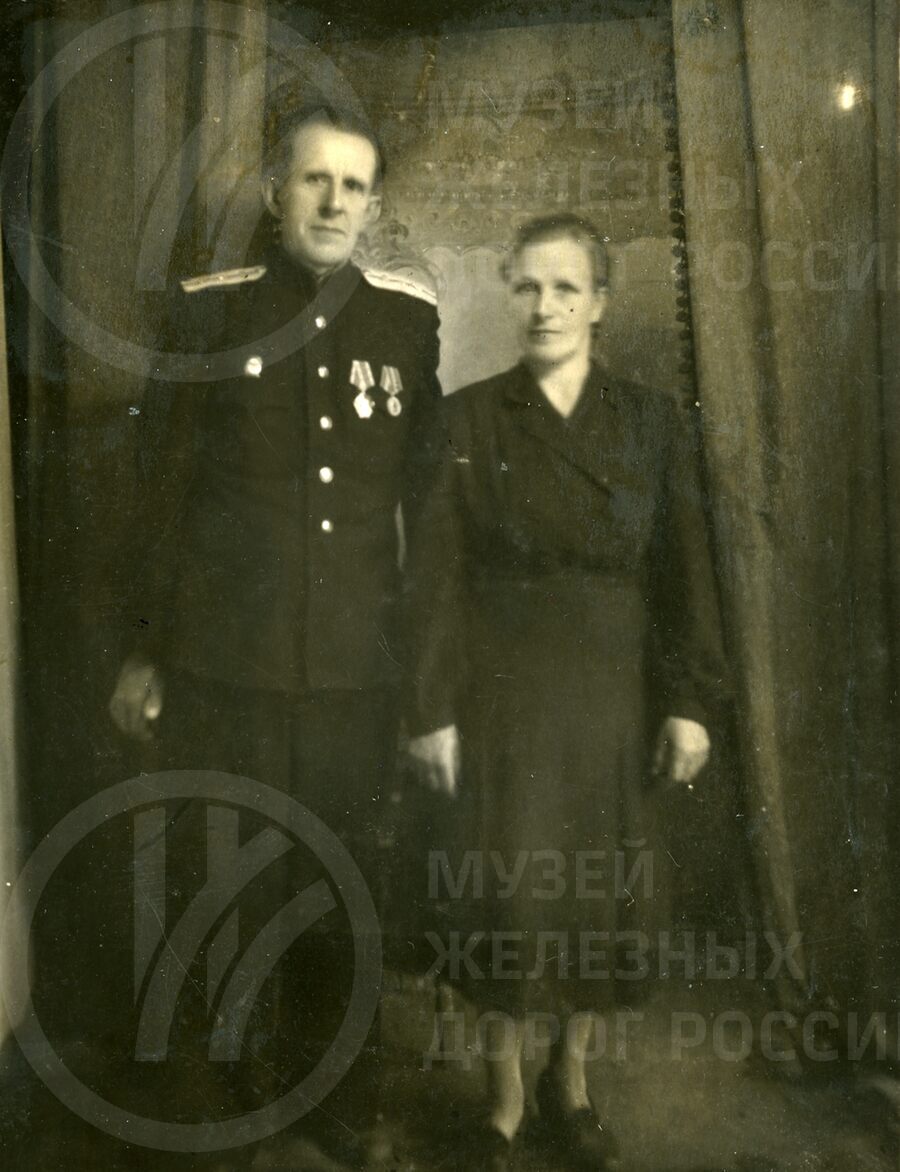 И.А.  Александров с женой. 1950–1961 гг.