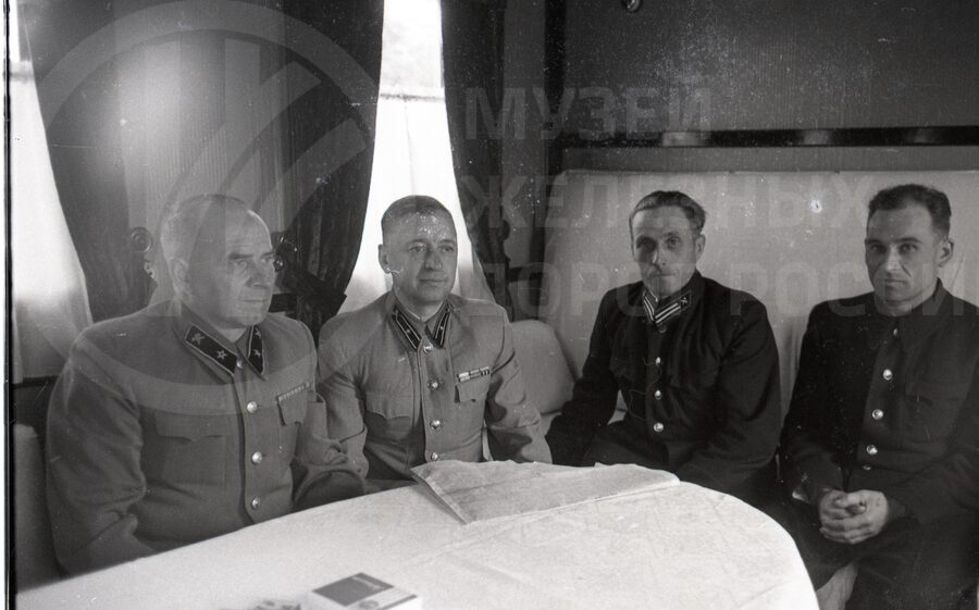 Прием комиссией поезда № 293