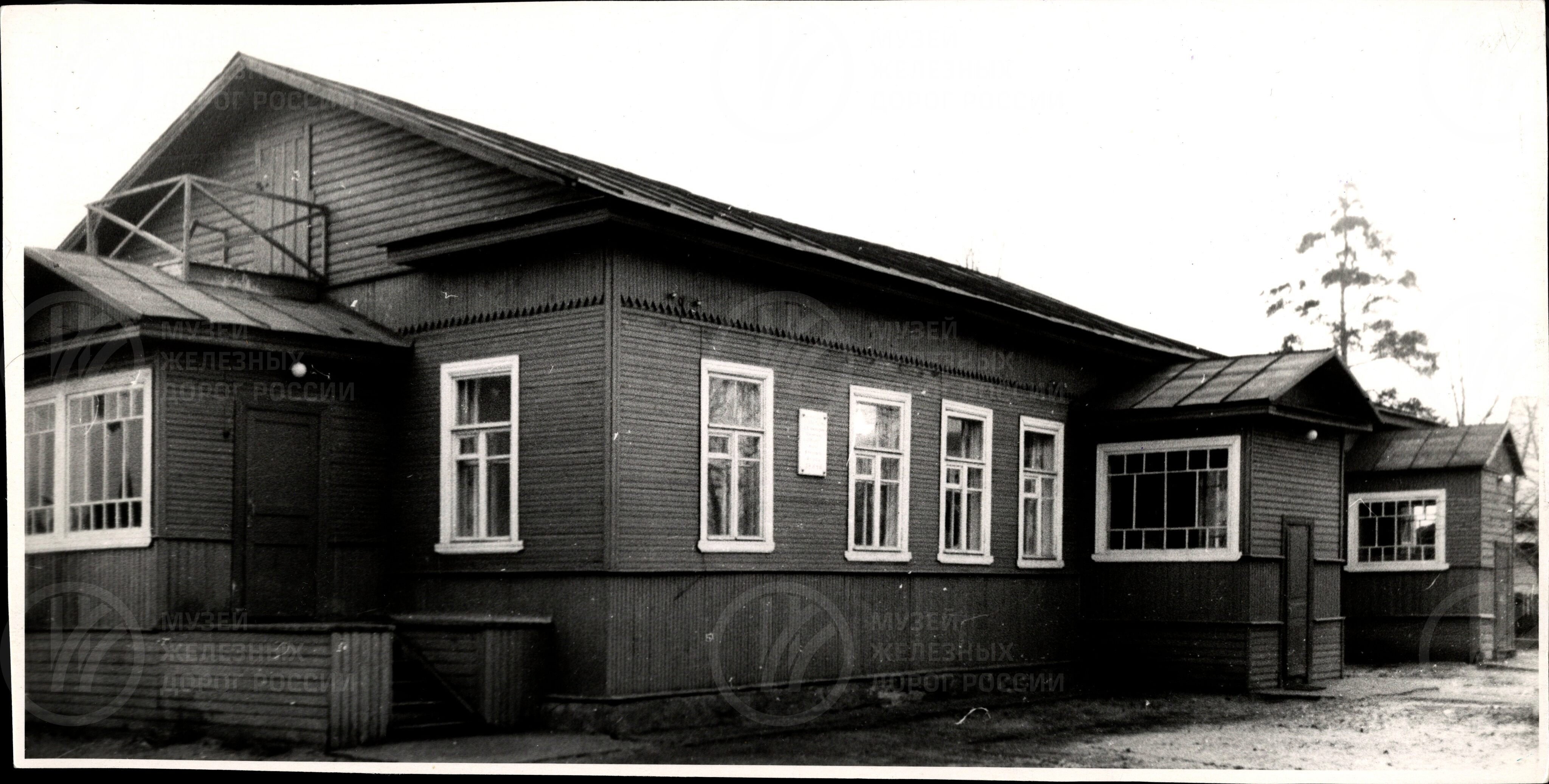 Старый вокзал станции Ладожское Озеро. 1970 г., image 1