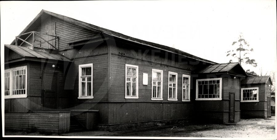 Старый вокзал станции Ладожское Озеро. 1970 г.