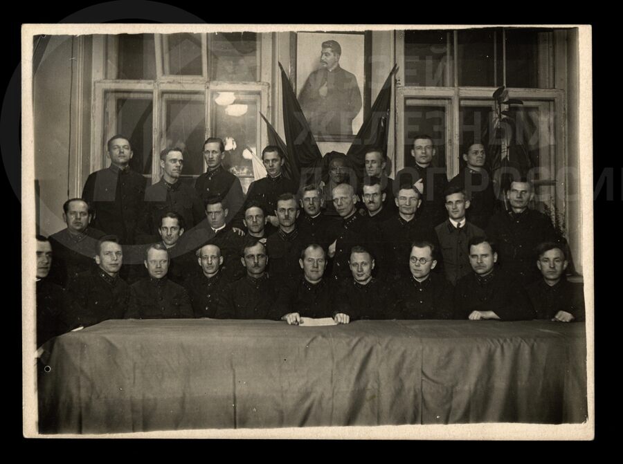 Диспетчерский отдел на совещании. 1930-е годы