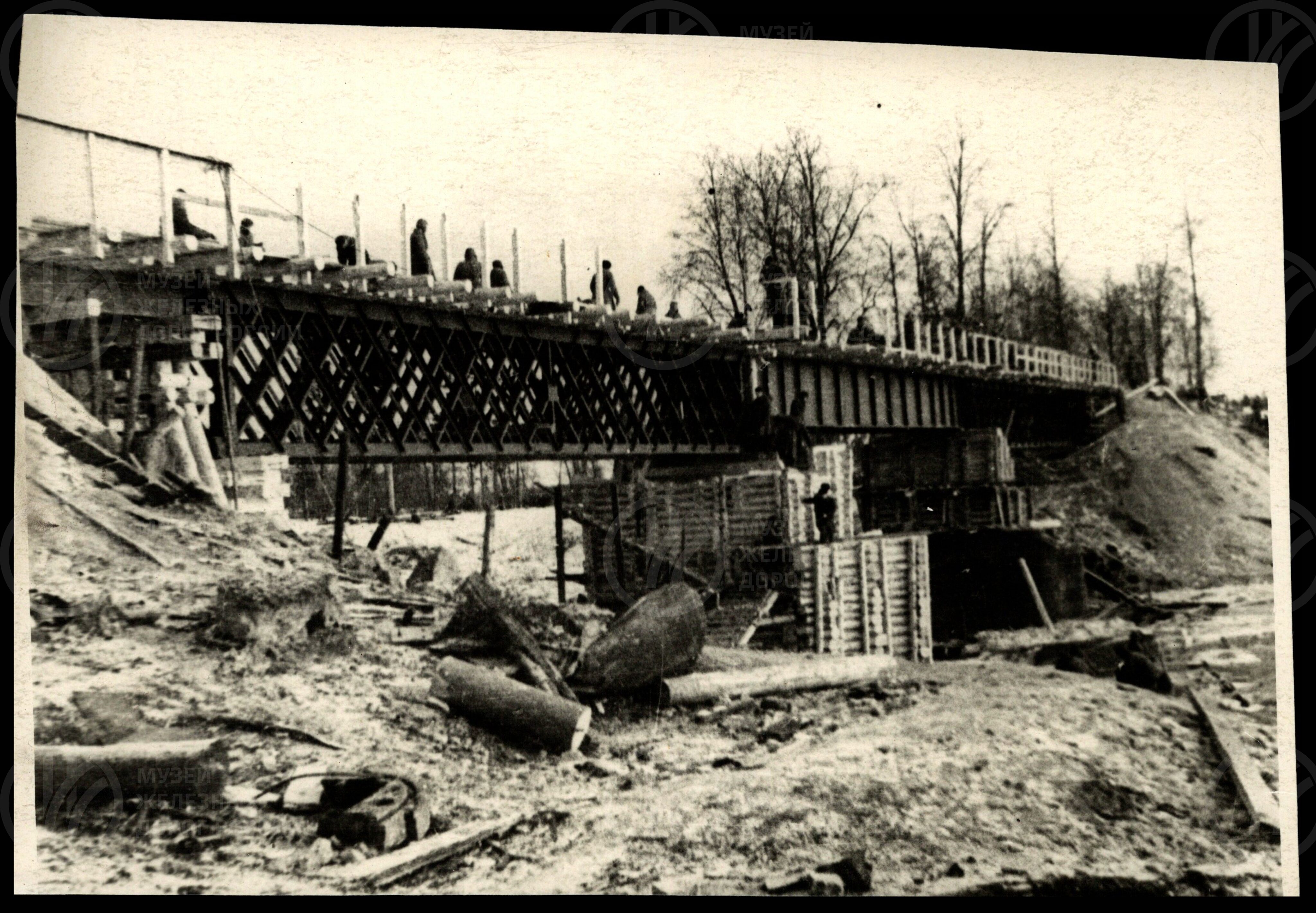 Восстановление моста на реке Плюссе. 1946 г., изображение 1