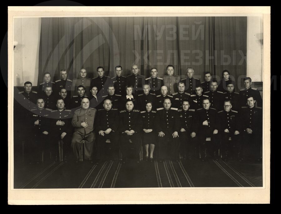 Железнодорожники. Делегаты XIX-го  съезда КПСС. 1952 г.