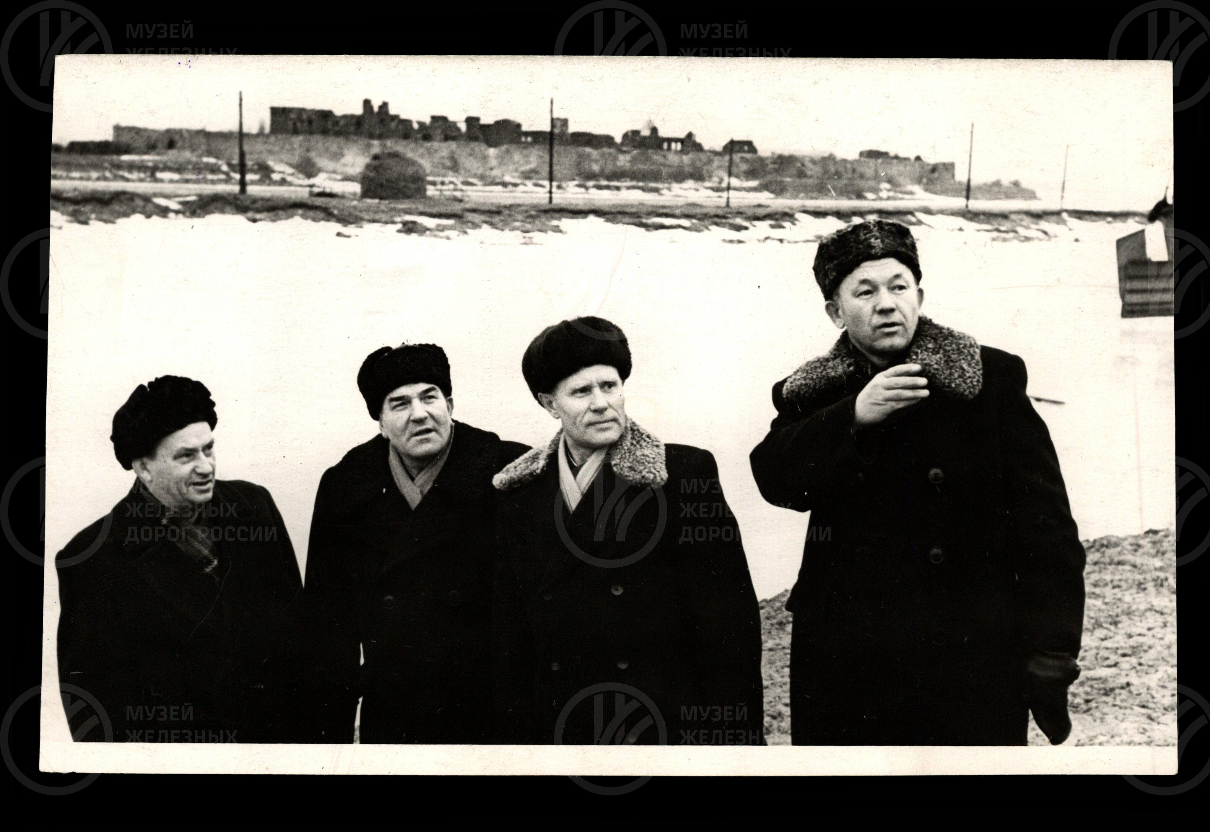 На месте железнодорожной переправы через Неву. 1963 г., изображение 1