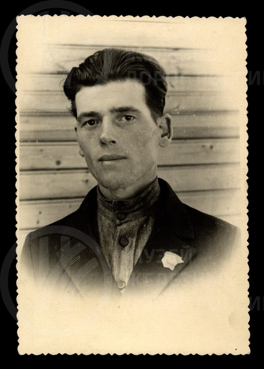 С.И. Сиволапов – машиновед, передовик полеводства совхоза Молосковицы. 1949 г.