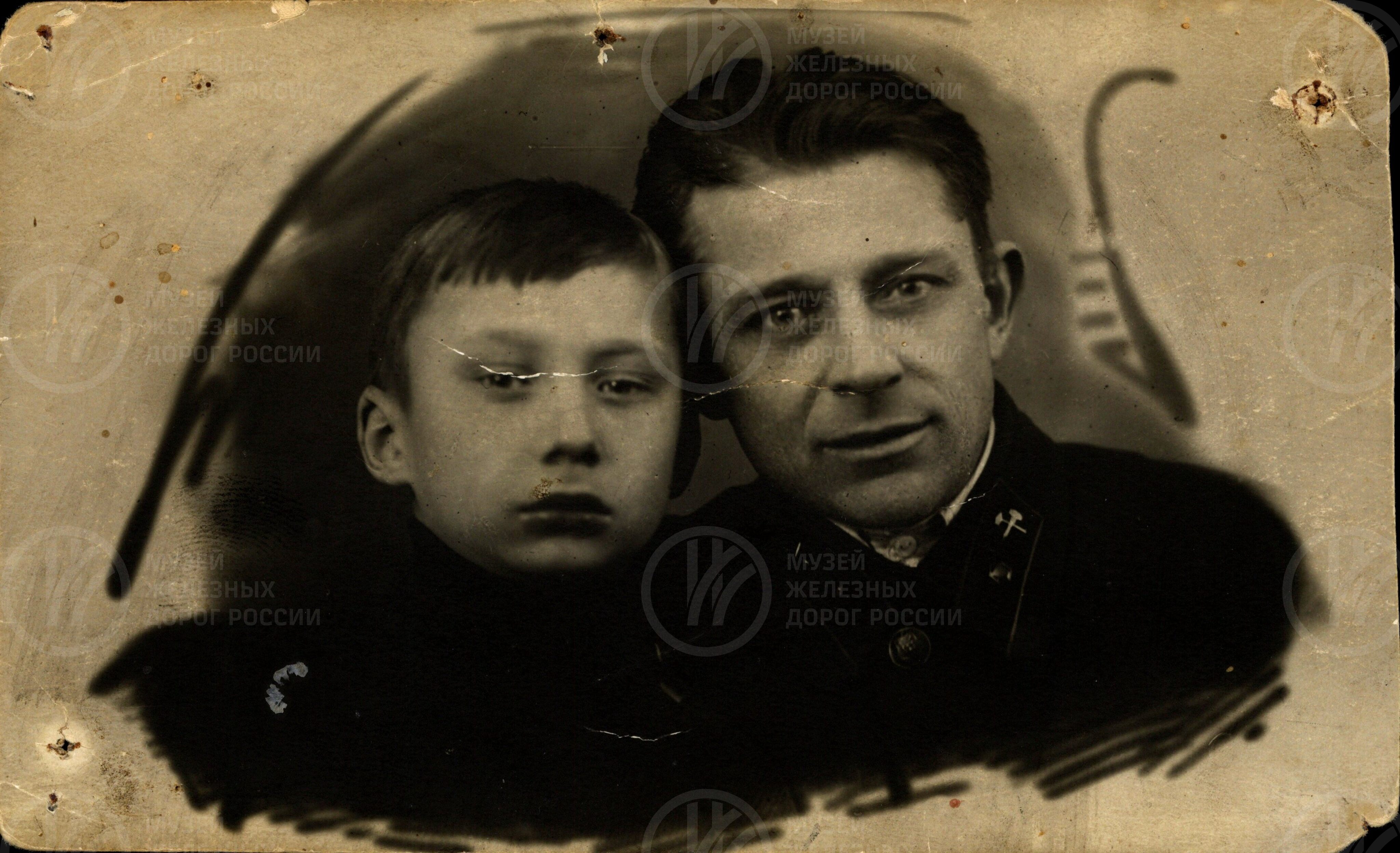 С.Я. Яковлев и его сын Владимир. 1938 г., изображение 1