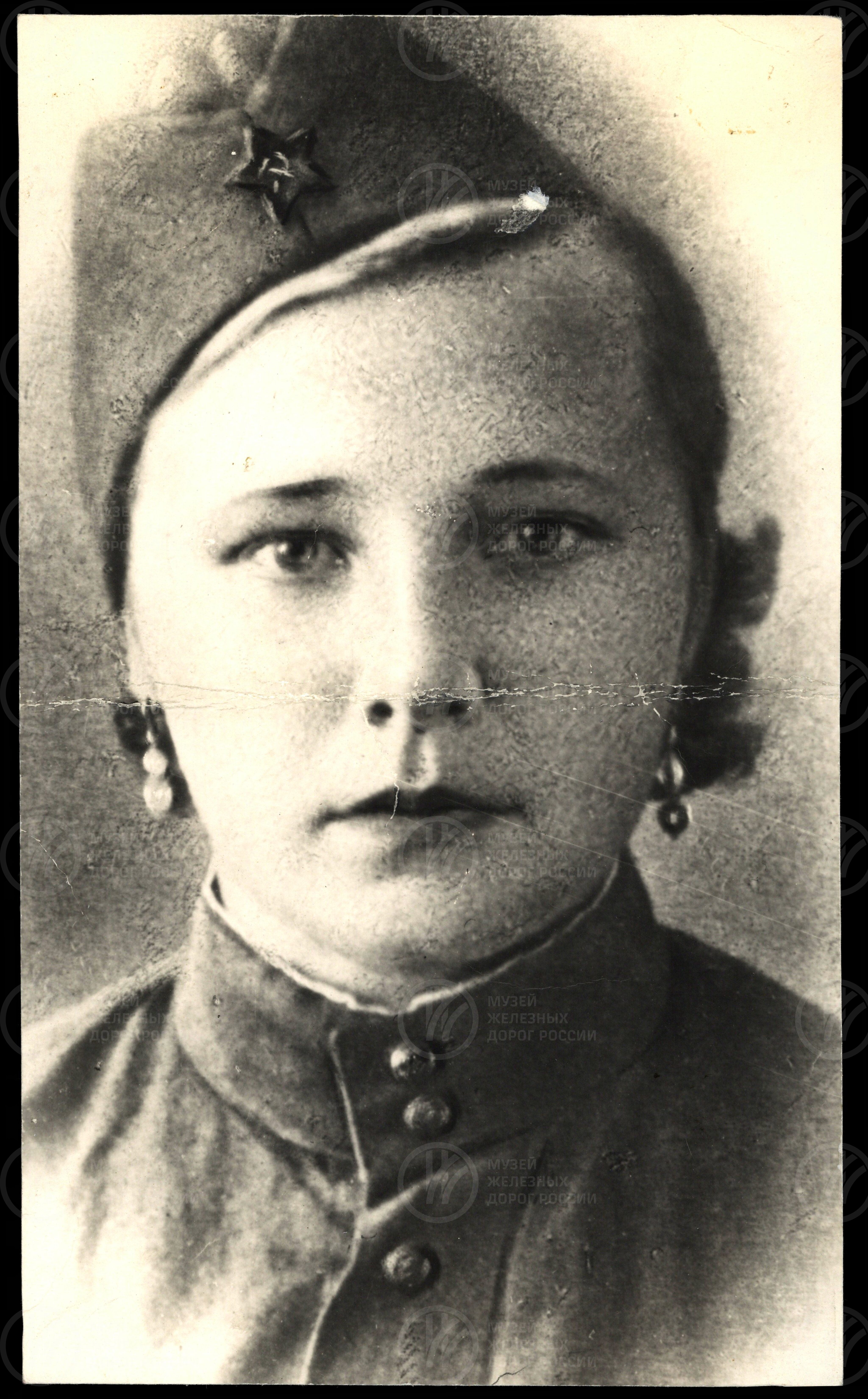 Екатерина Семеновна Горина – главный кондуктор 48-й паровозной Колонны НКПС. 1940-е годы, изображение 1