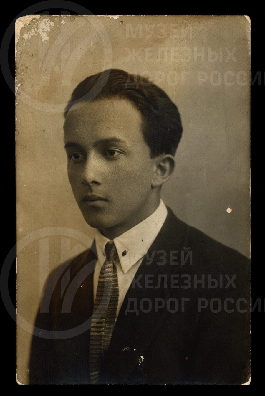 Александр Иванович Августынюк. 1927 г.