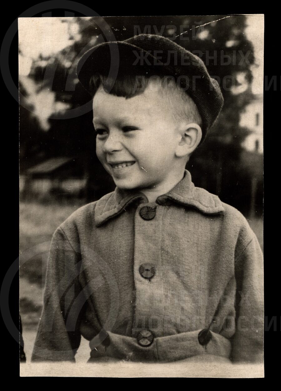 Сын А.И. Августынюка – Сергей. 1955–1956 гг.