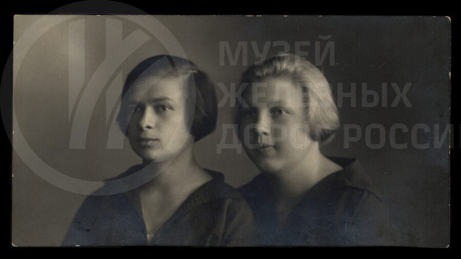 Студентки железнодорожного техникума имени Дзержинского. 1926 г.