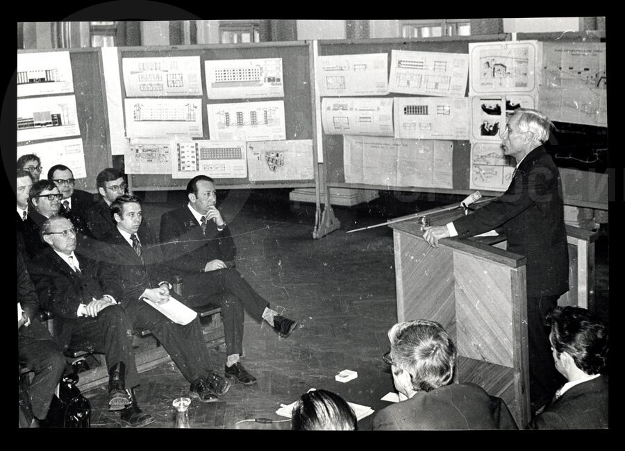 Производственное совещание в Ленгипротрансе. 1975 г.