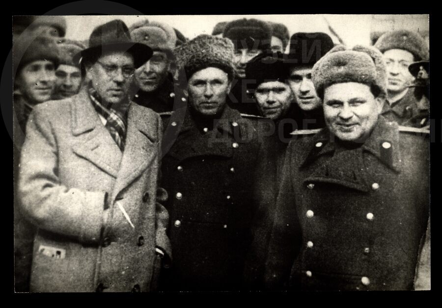 Петр Андреевич Павленко – писатель среди воинов-железнодорожников. 1951 г.