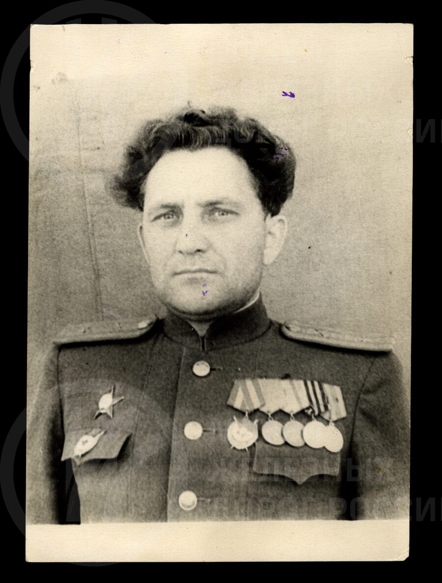 Подполковник Иванов – Герой Советского Союза гвардии. 1950 г.