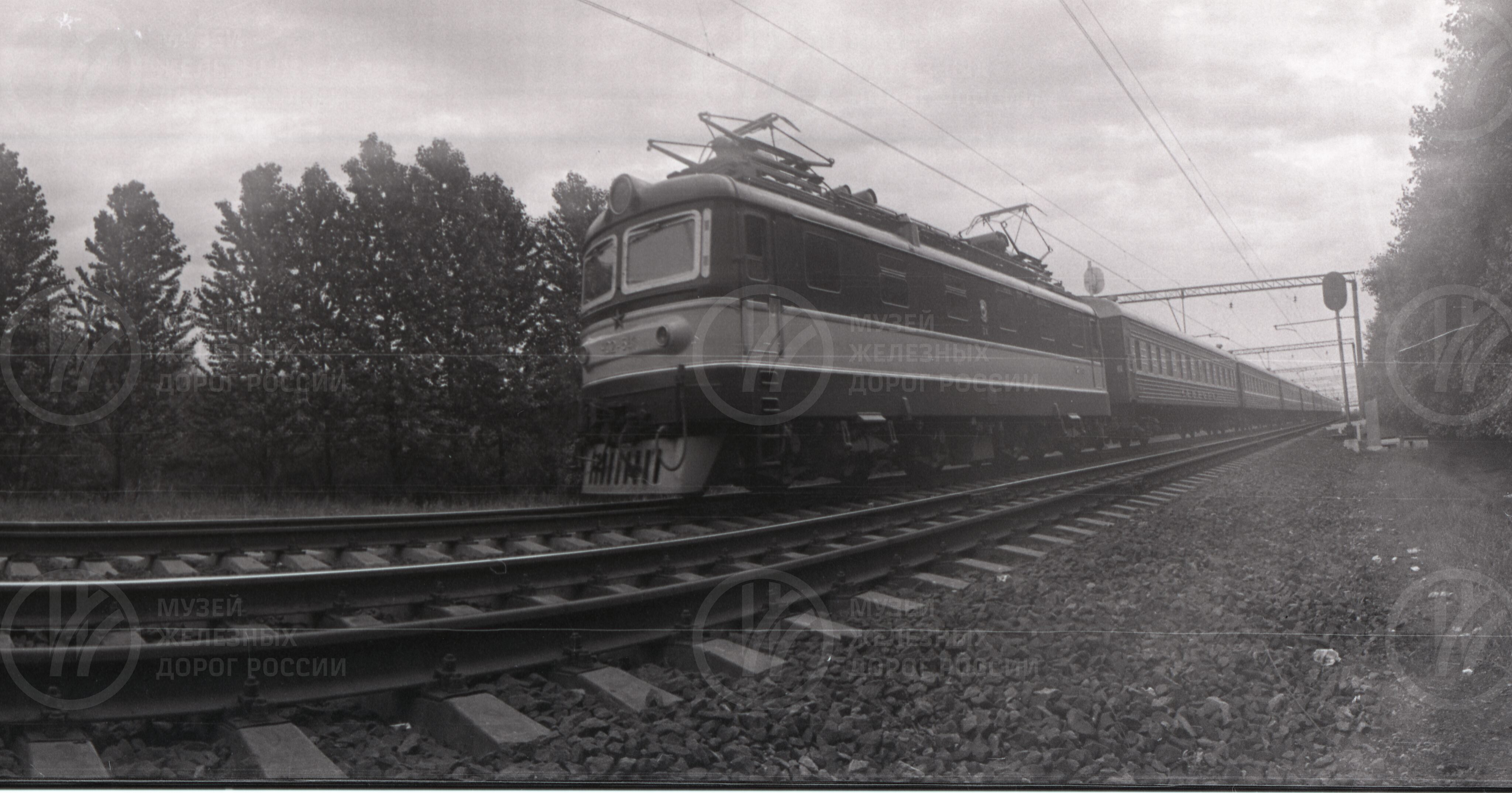 Фирменный поезд «Аврора» в пути, image 1