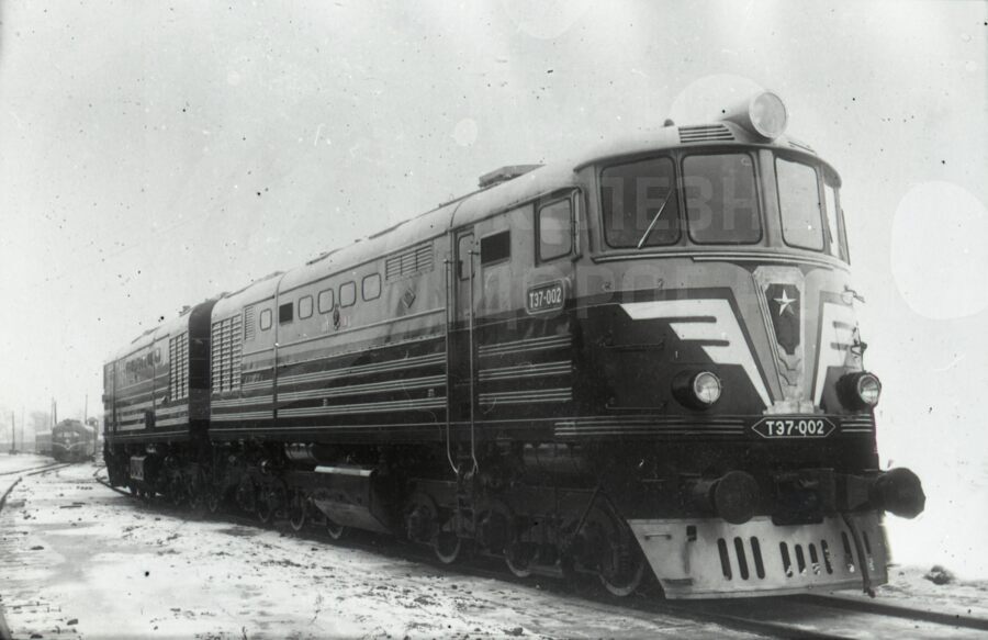 Тепловоз ТЭ7-002