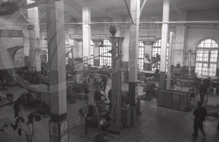 Панорама механического цеха депо. 1961 г.